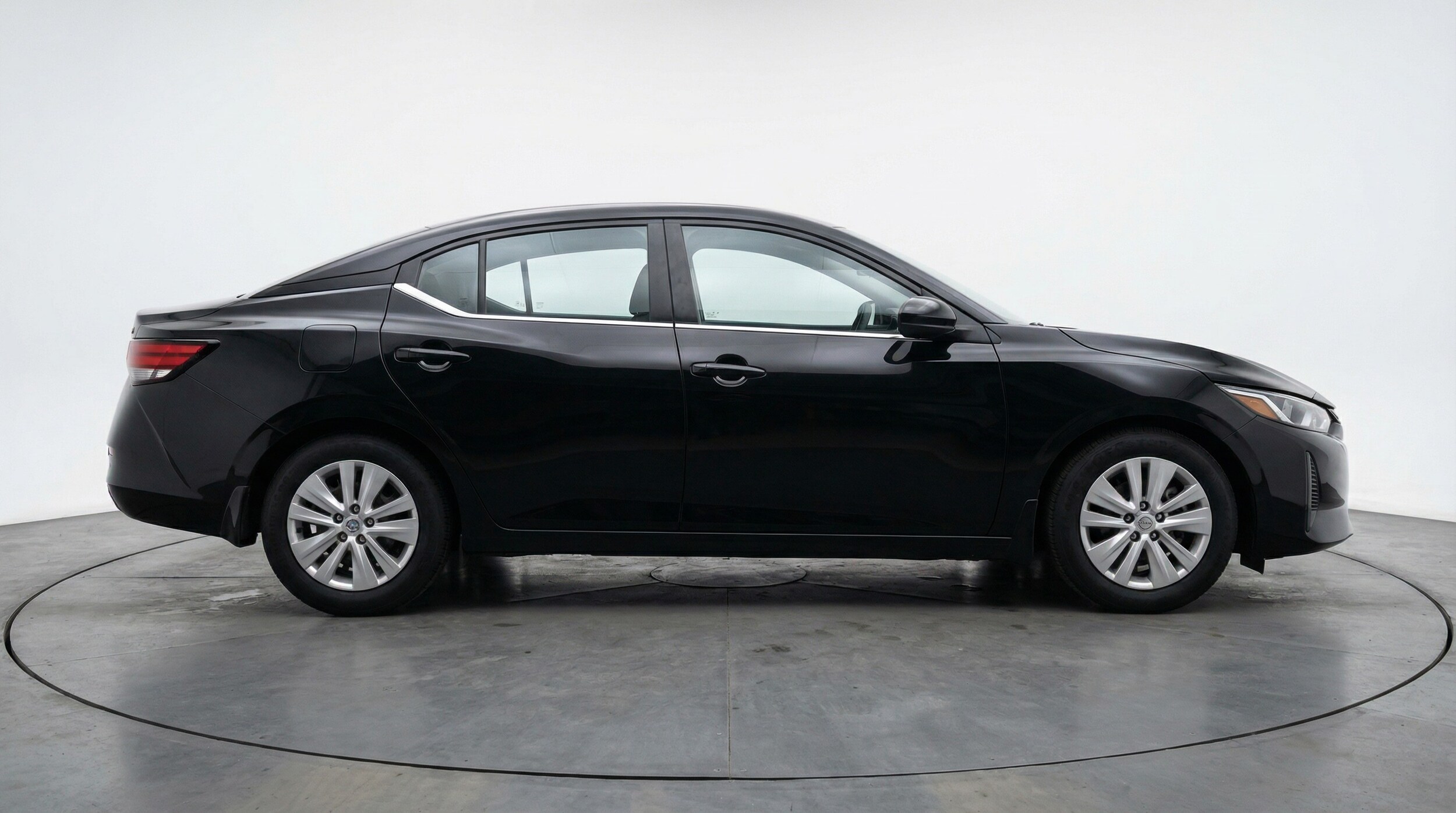 Thumbnail: 2025 Nissan Sentra - 8