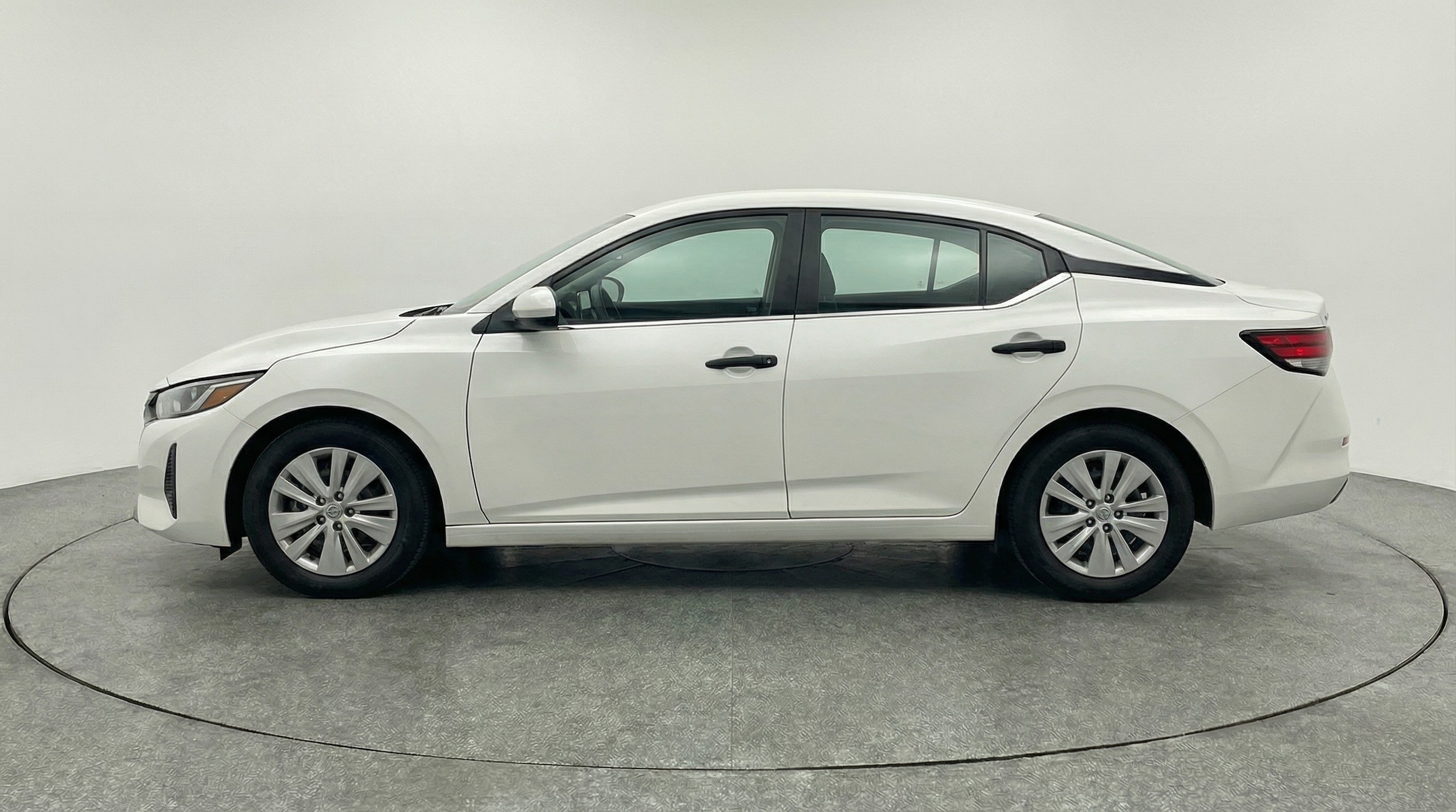 Thumbnail: 2025 Nissan Sentra - 4