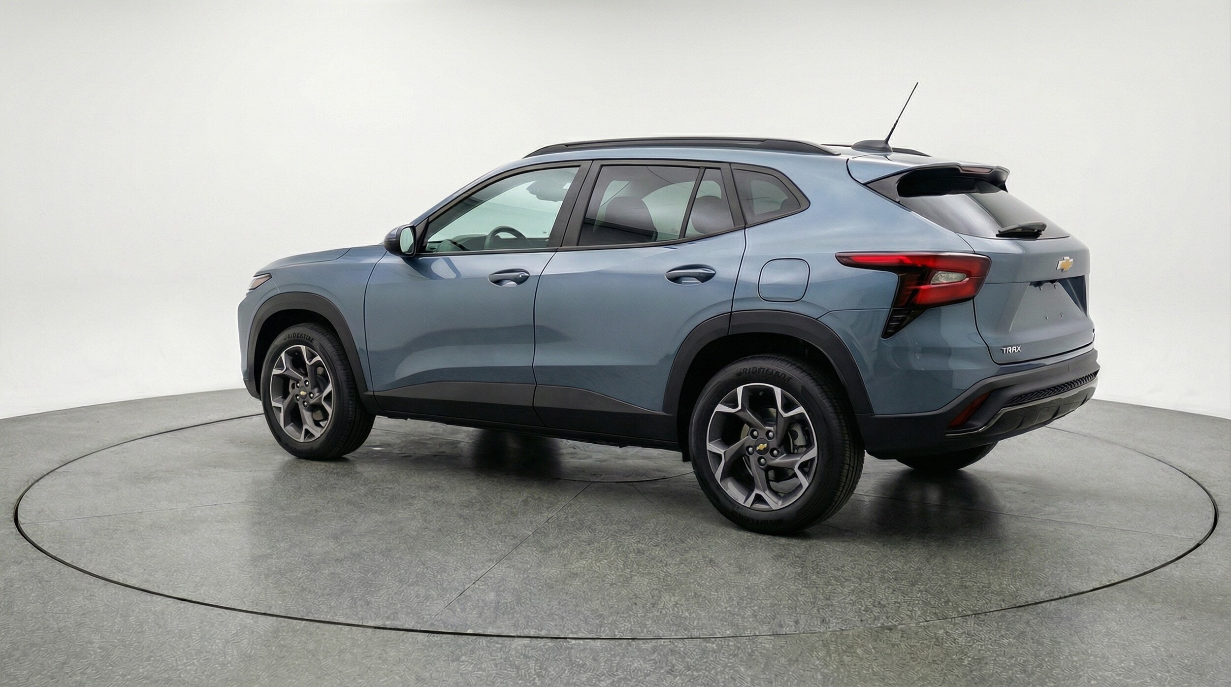 Thumbnail: 2025 Chevrolet Trax - 5