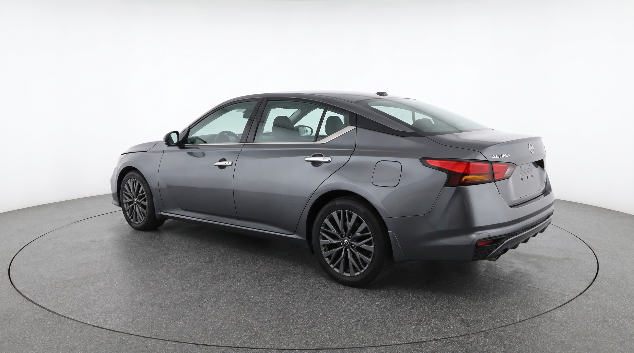 Thumbnail: 2025 Nissan Altima - 5