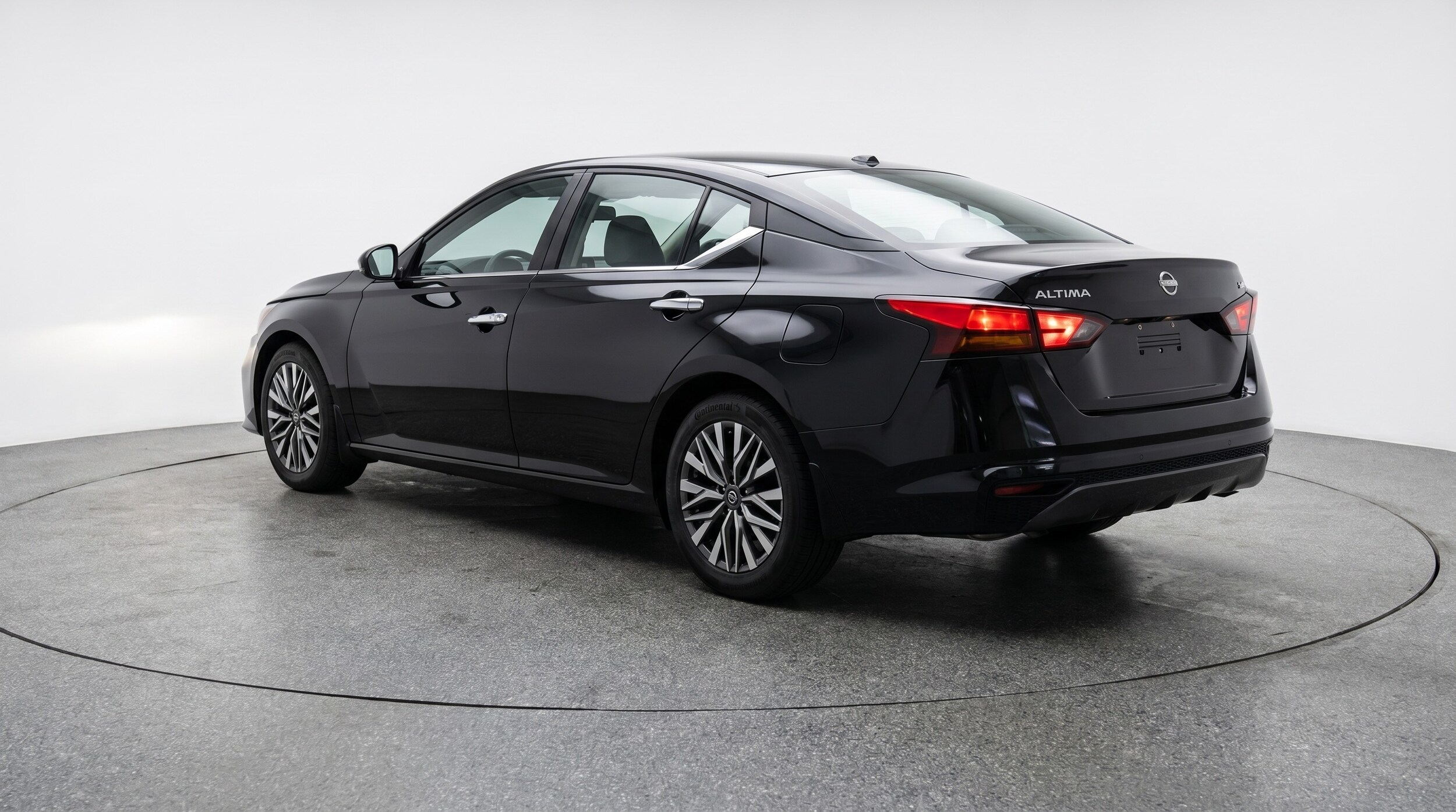Thumbnail: 2025 Nissan Altima - 5