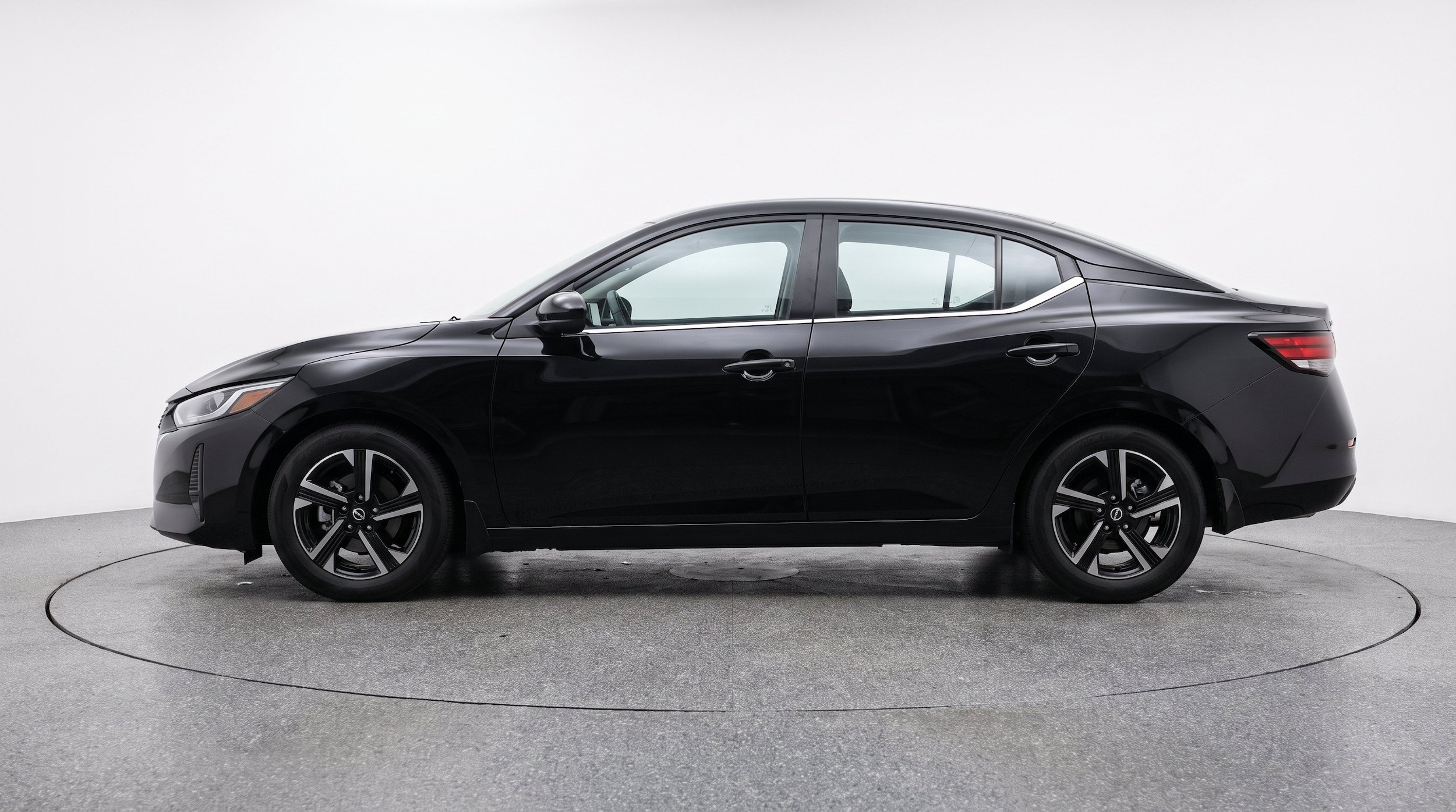 Thumbnail: 2025 Nissan Sentra - 5