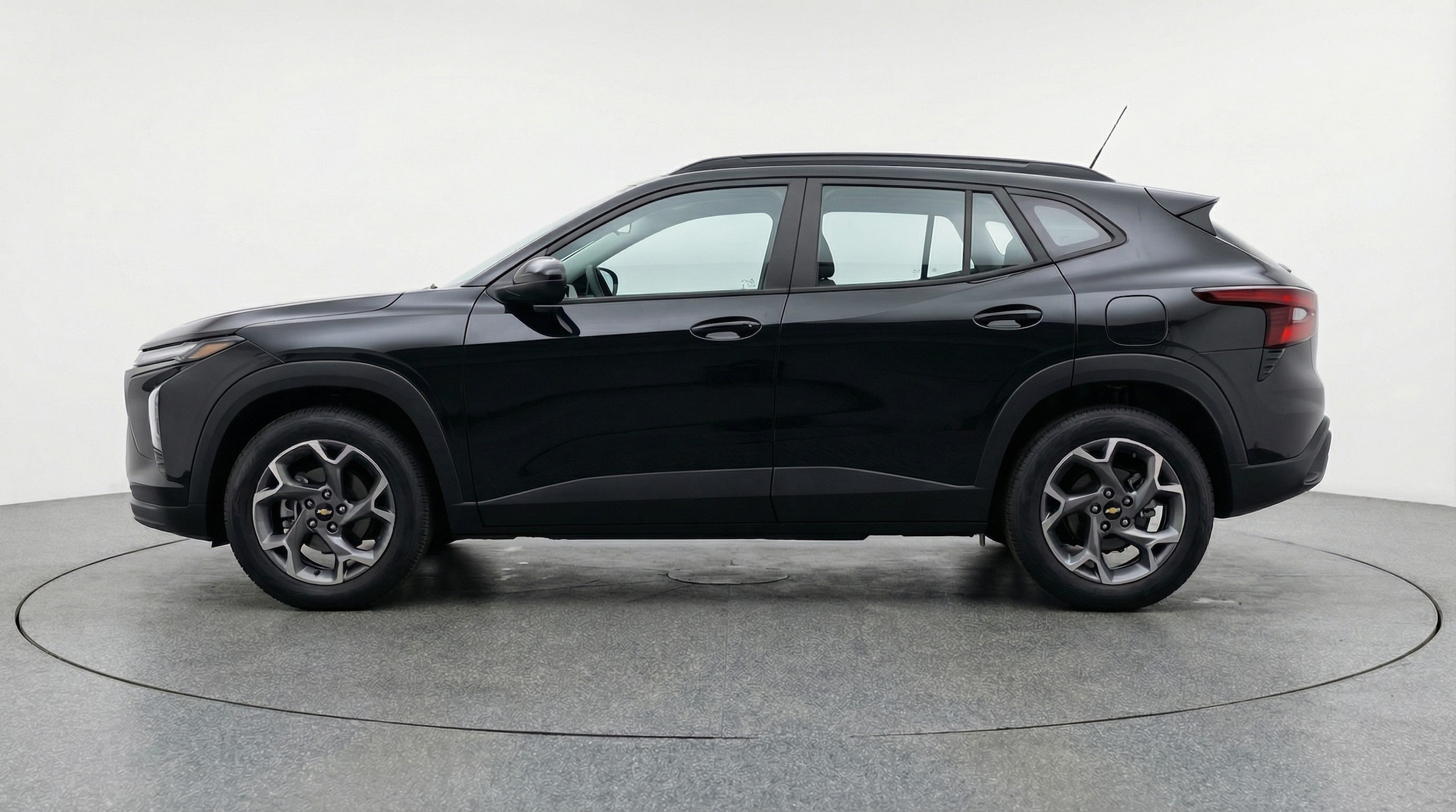 Thumbnail: 2025 Chevrolet Trax - 4