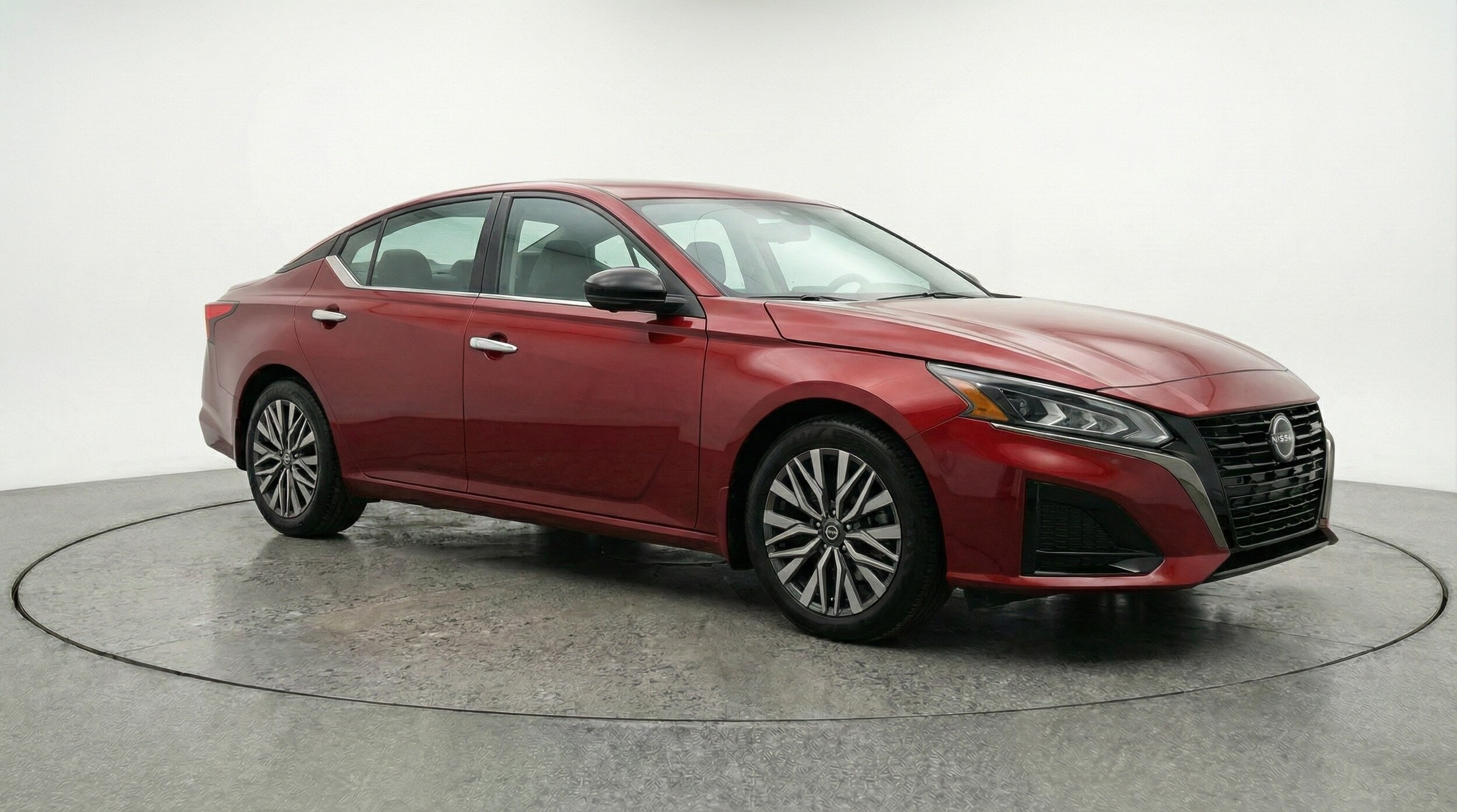 Thumbnail: 2025 Nissan Altima - 1