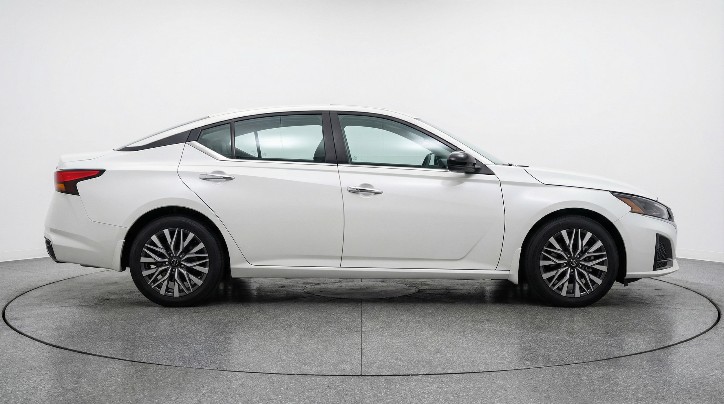Thumbnail: 2025 Nissan Altima - 8