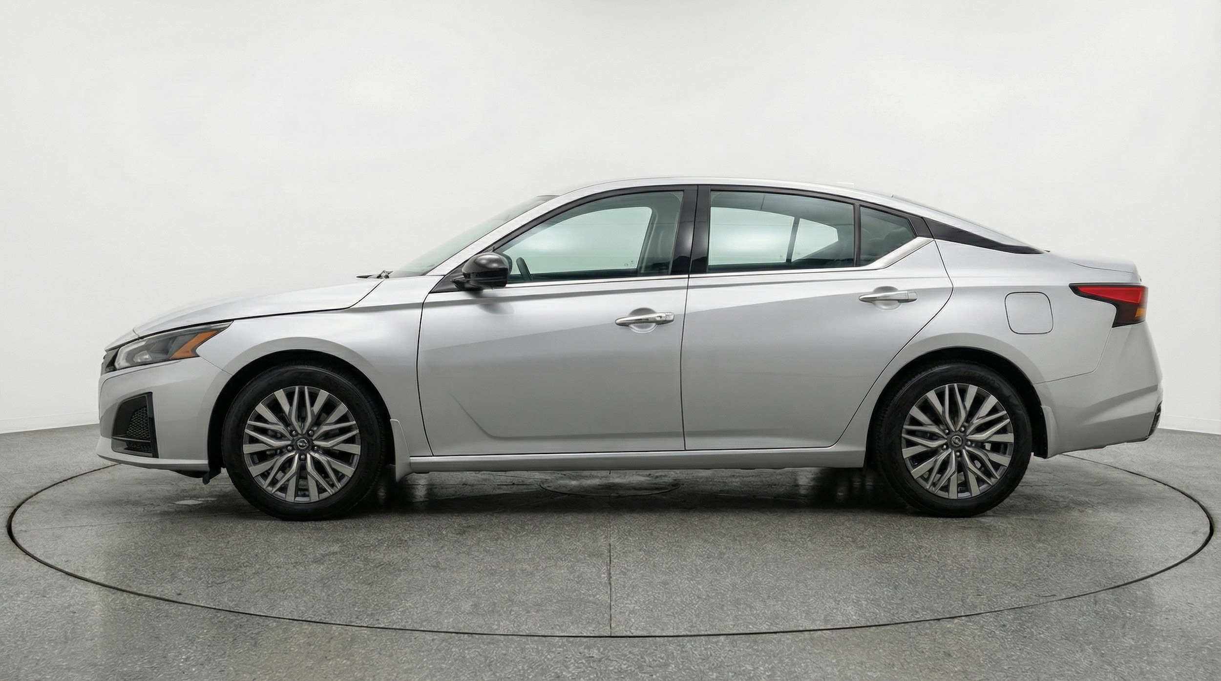 Thumbnail: 2025 Nissan Altima - 4