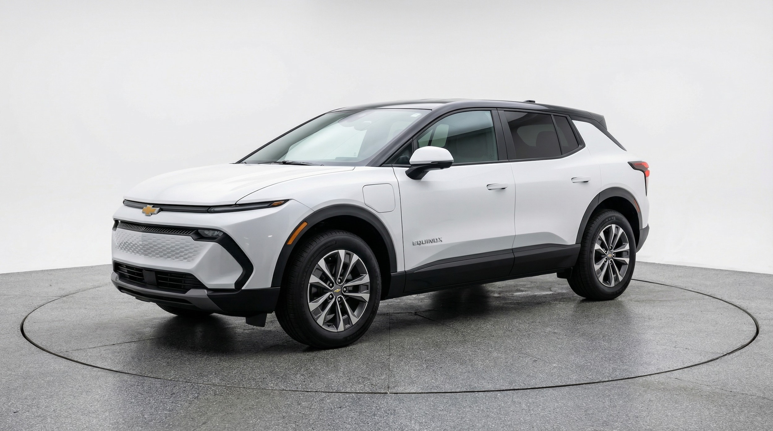 Thumbnail: 2025 Chevrolet Equinox - 3