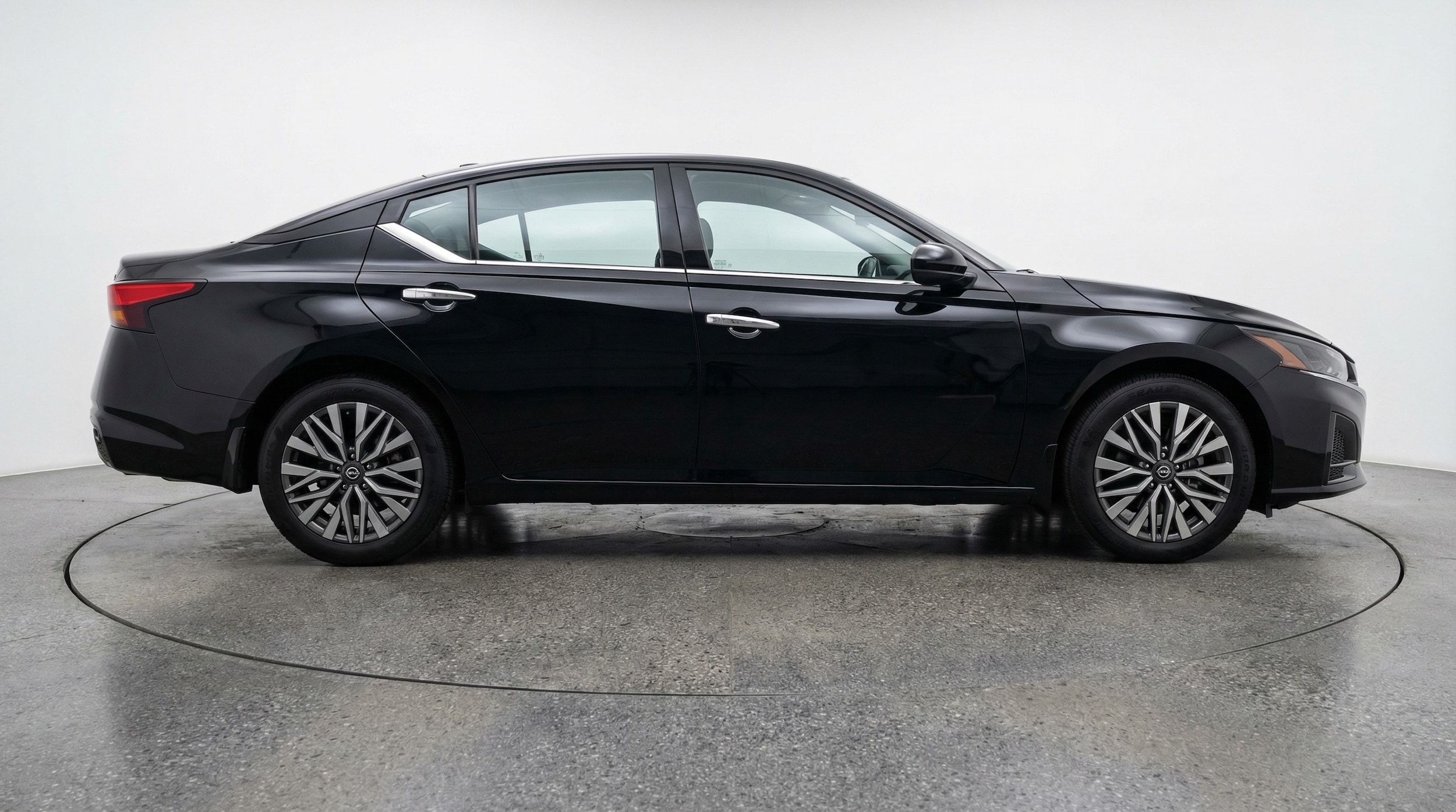 Thumbnail: 2025 Nissan Altima - 8