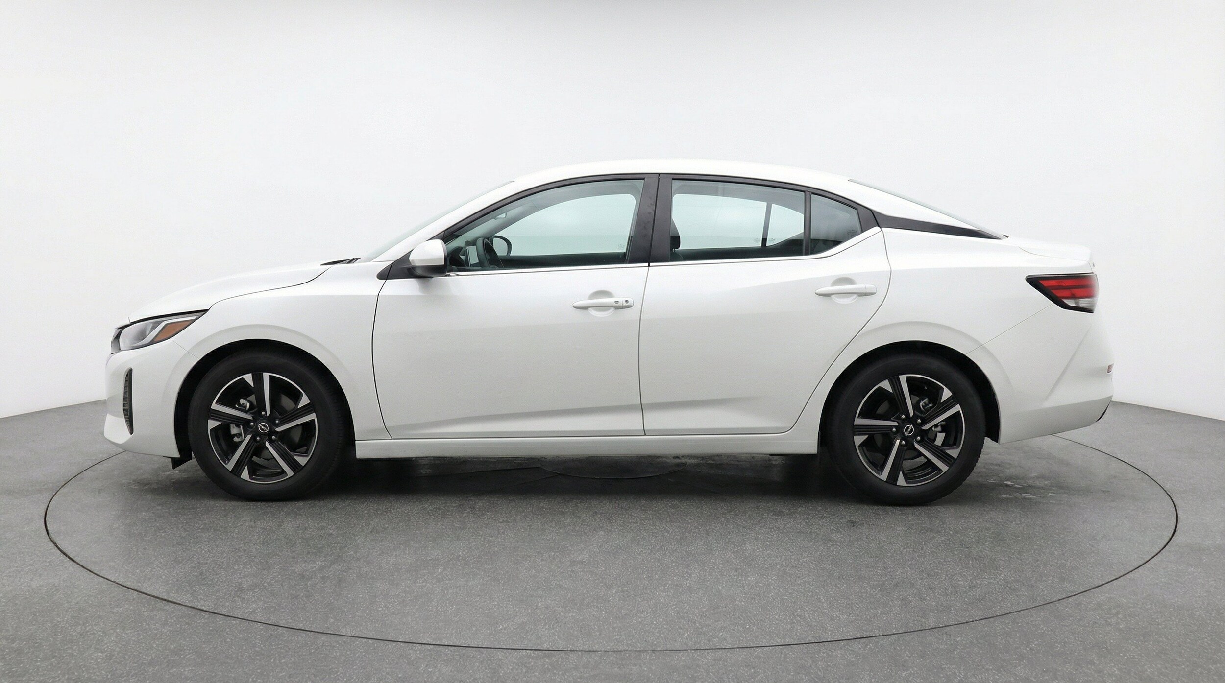 Thumbnail: 2025 Nissan Sentra - 5
