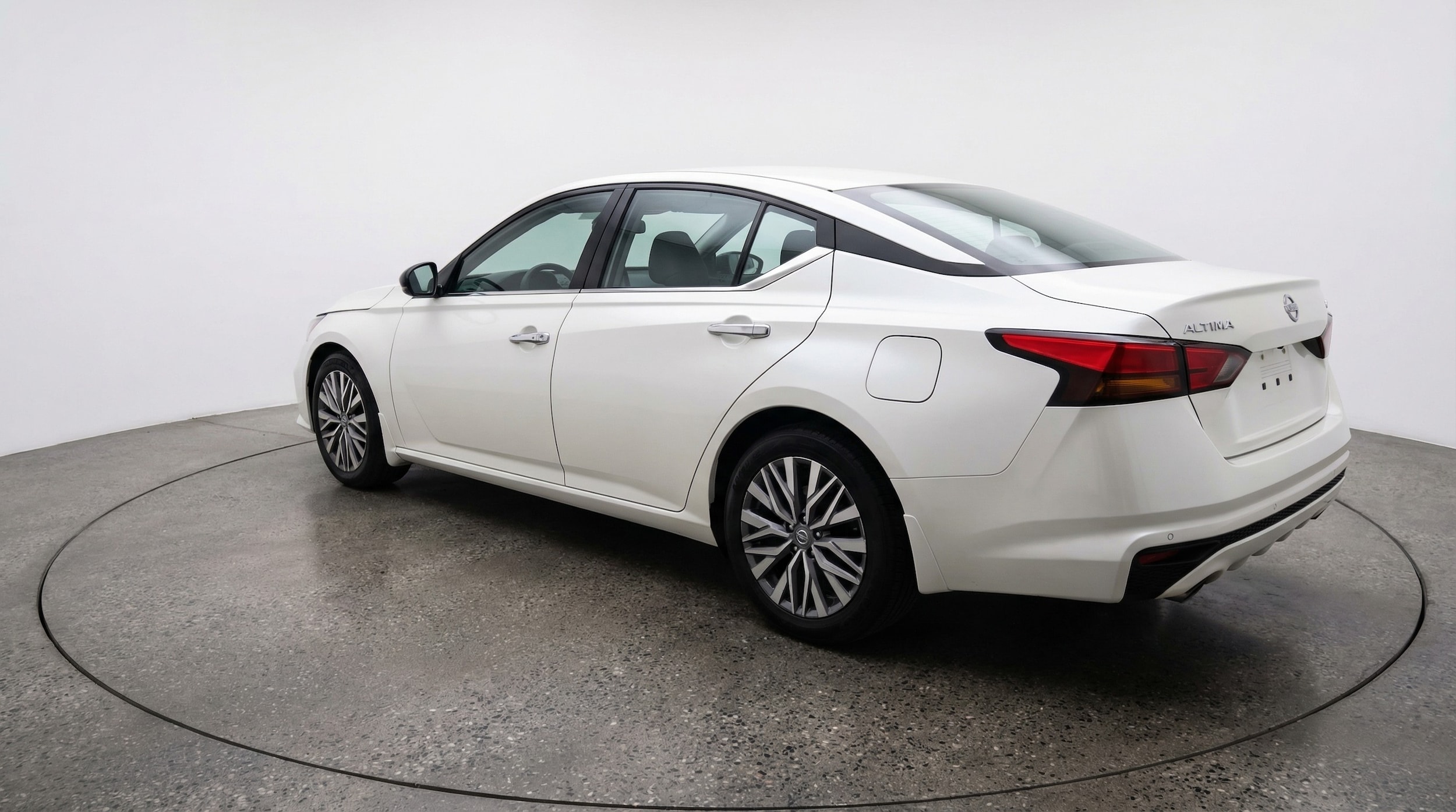 Thumbnail: 2025 Nissan Altima - 5