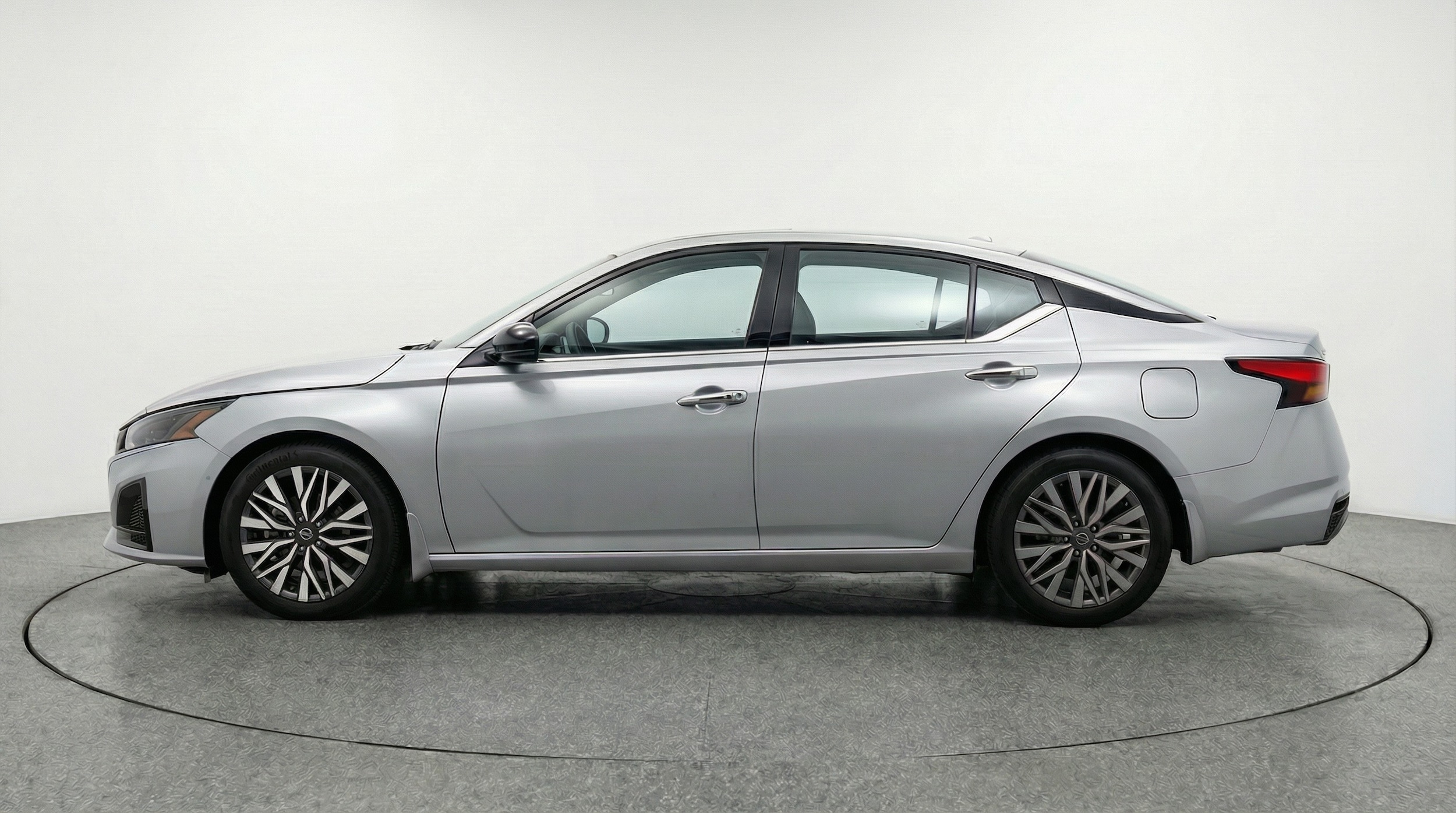 Thumbnail: 2025 Nissan Altima - 4