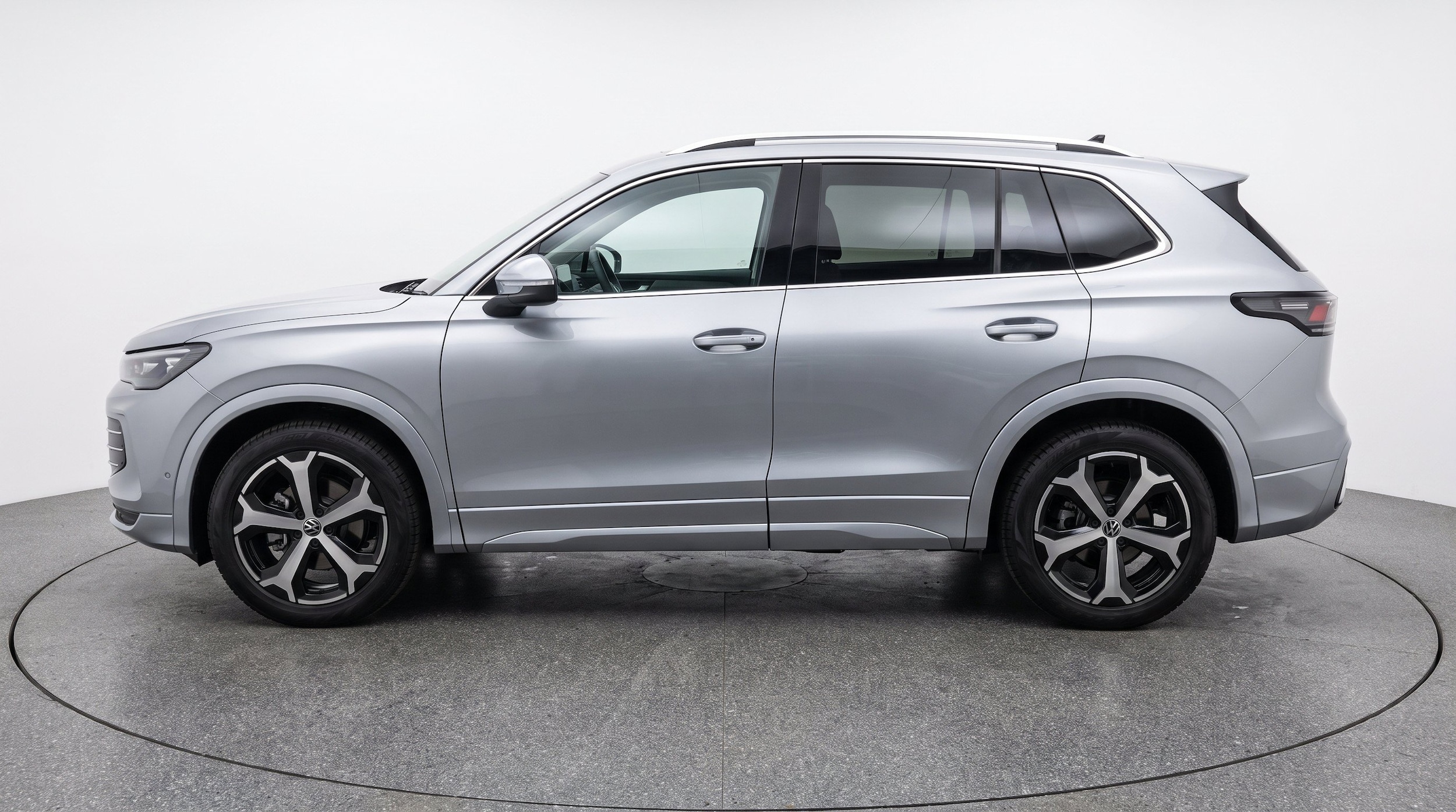 Thumbnail: 2026 Volkswagen Tiguan - 5