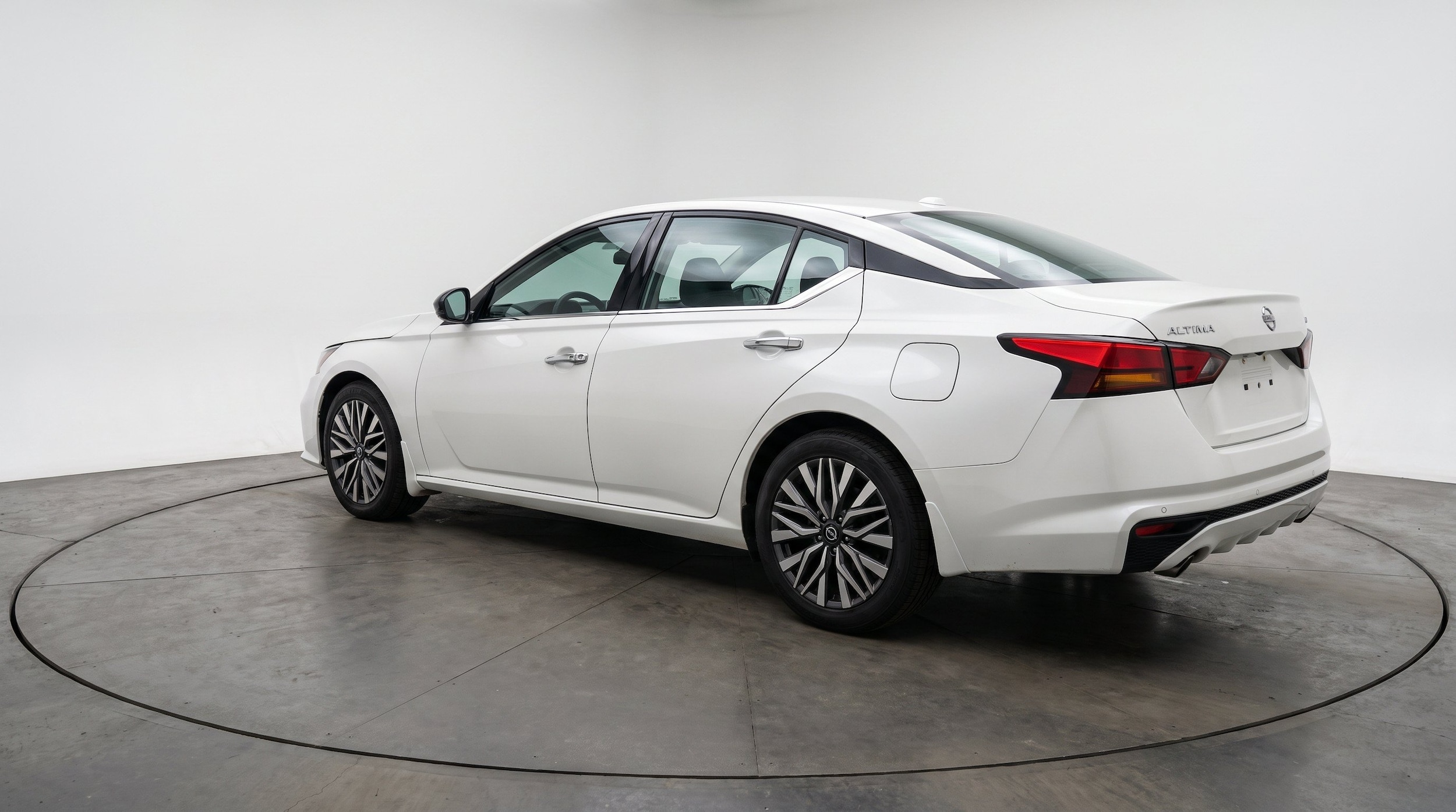 Thumbnail: 2025 Nissan Altima - 6