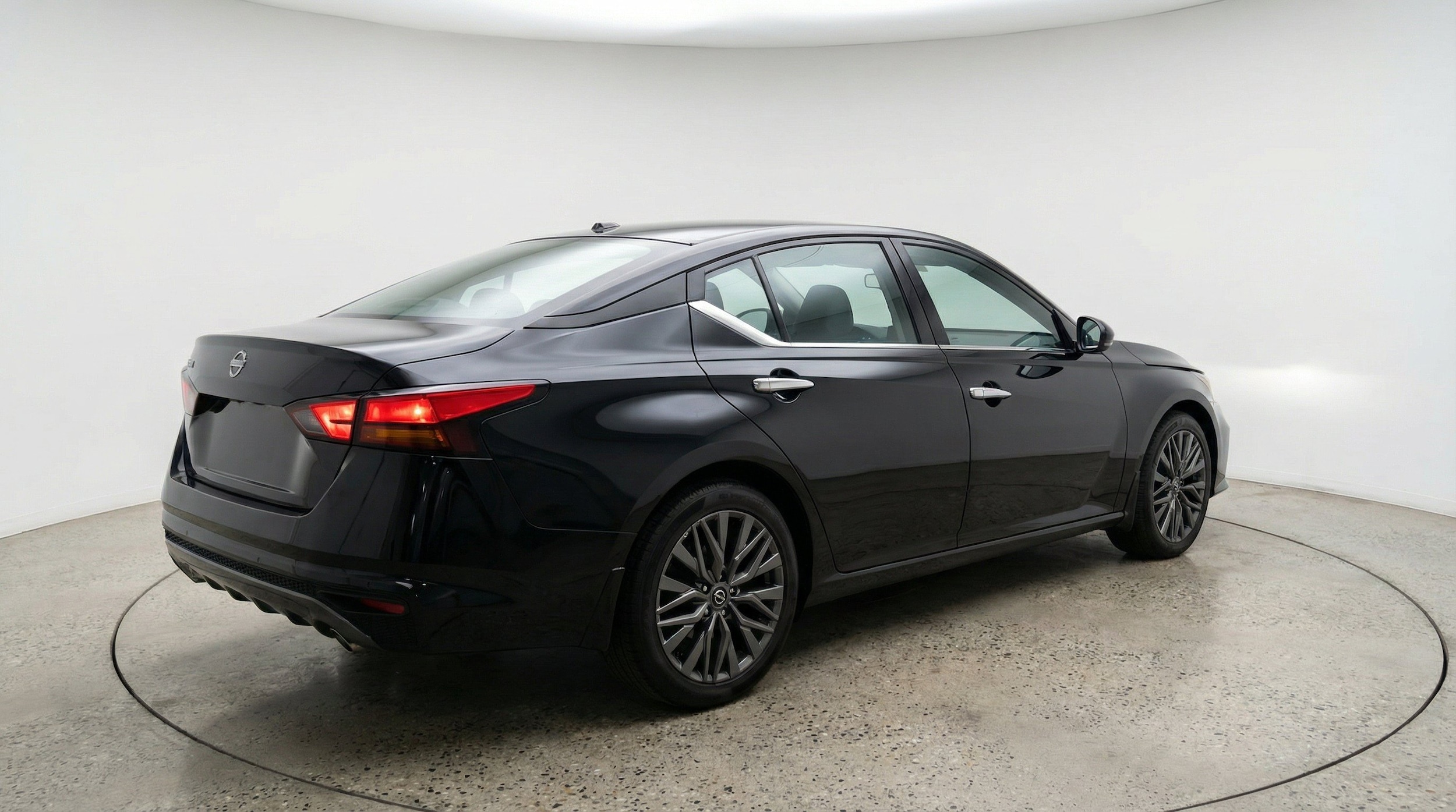 Thumbnail: 2025 Nissan Altima - 9