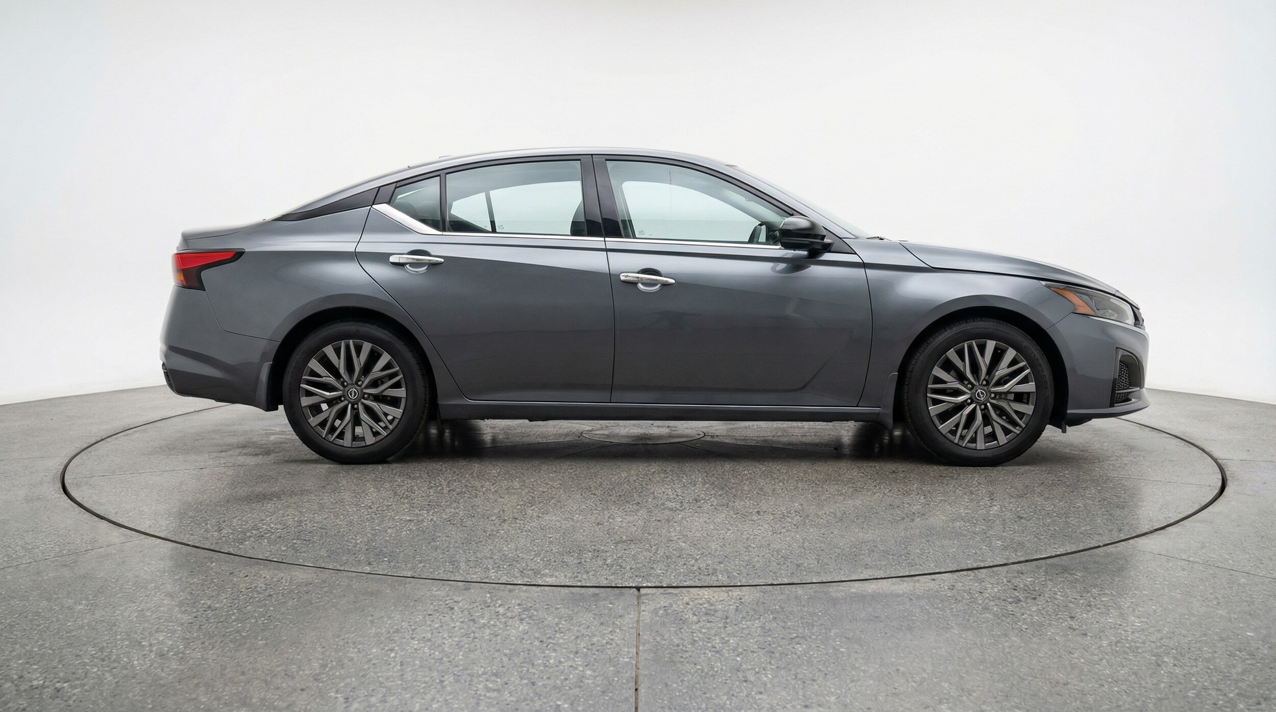 Thumbnail: 2025 Nissan Altima - 8