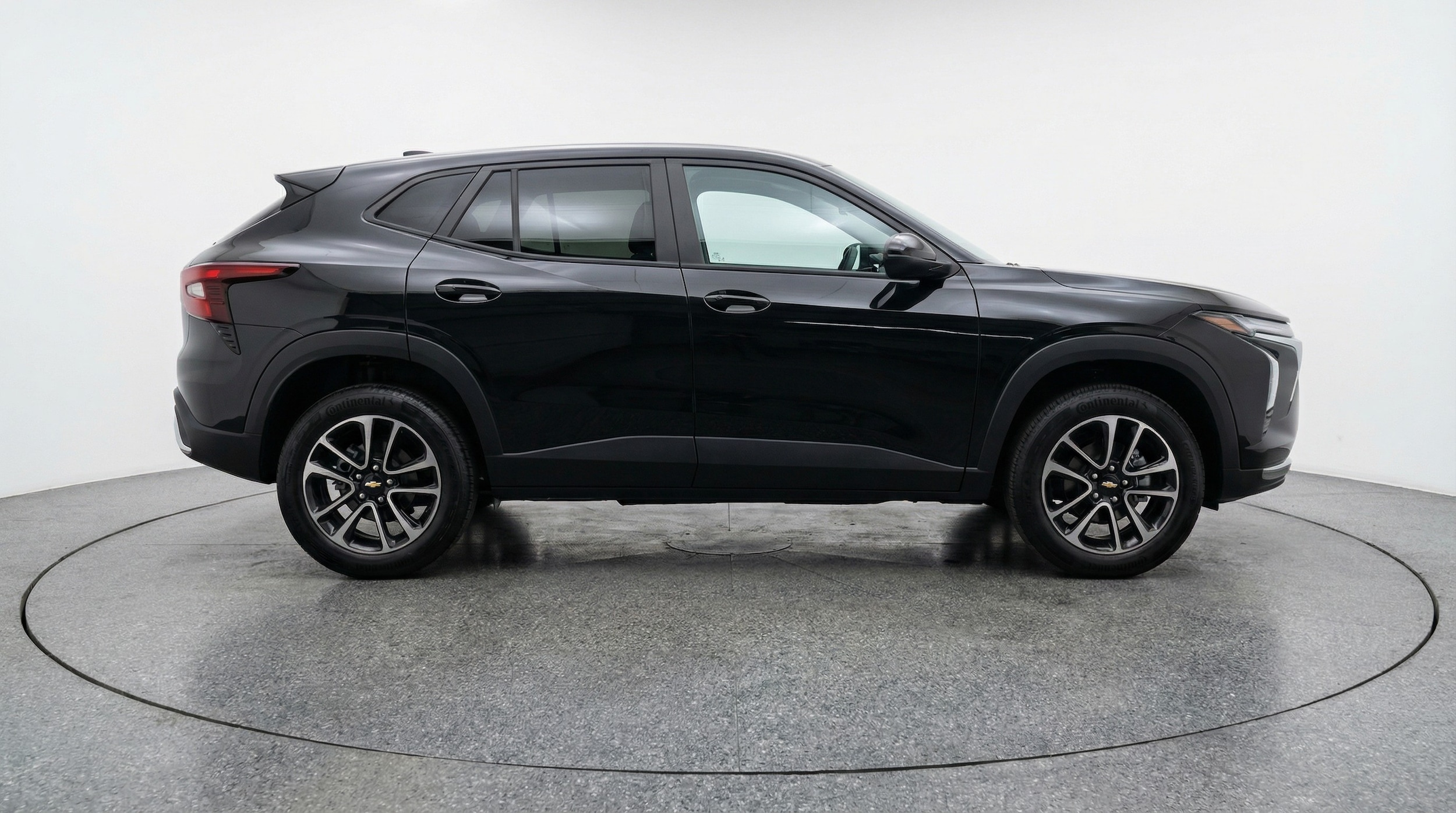 Thumbnail: 2025 Chevrolet TrailBlazer - 8