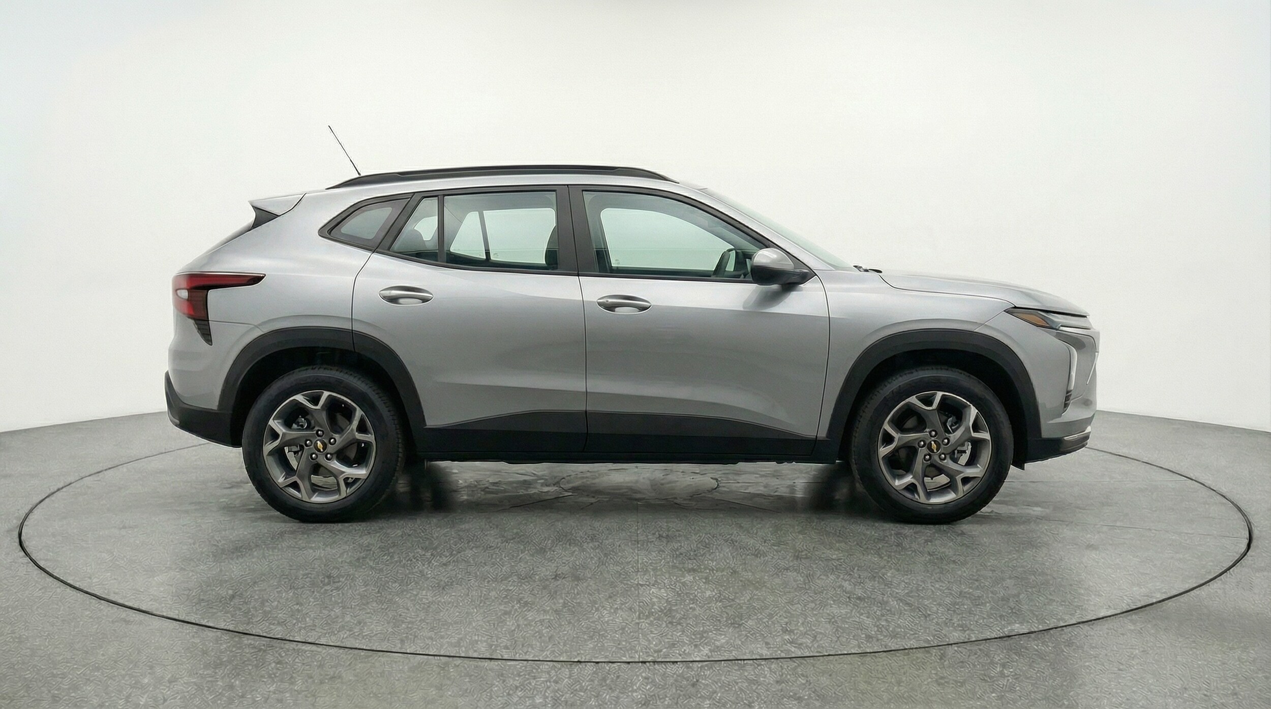 Thumbnail: 2025 Chevrolet Trax - 8