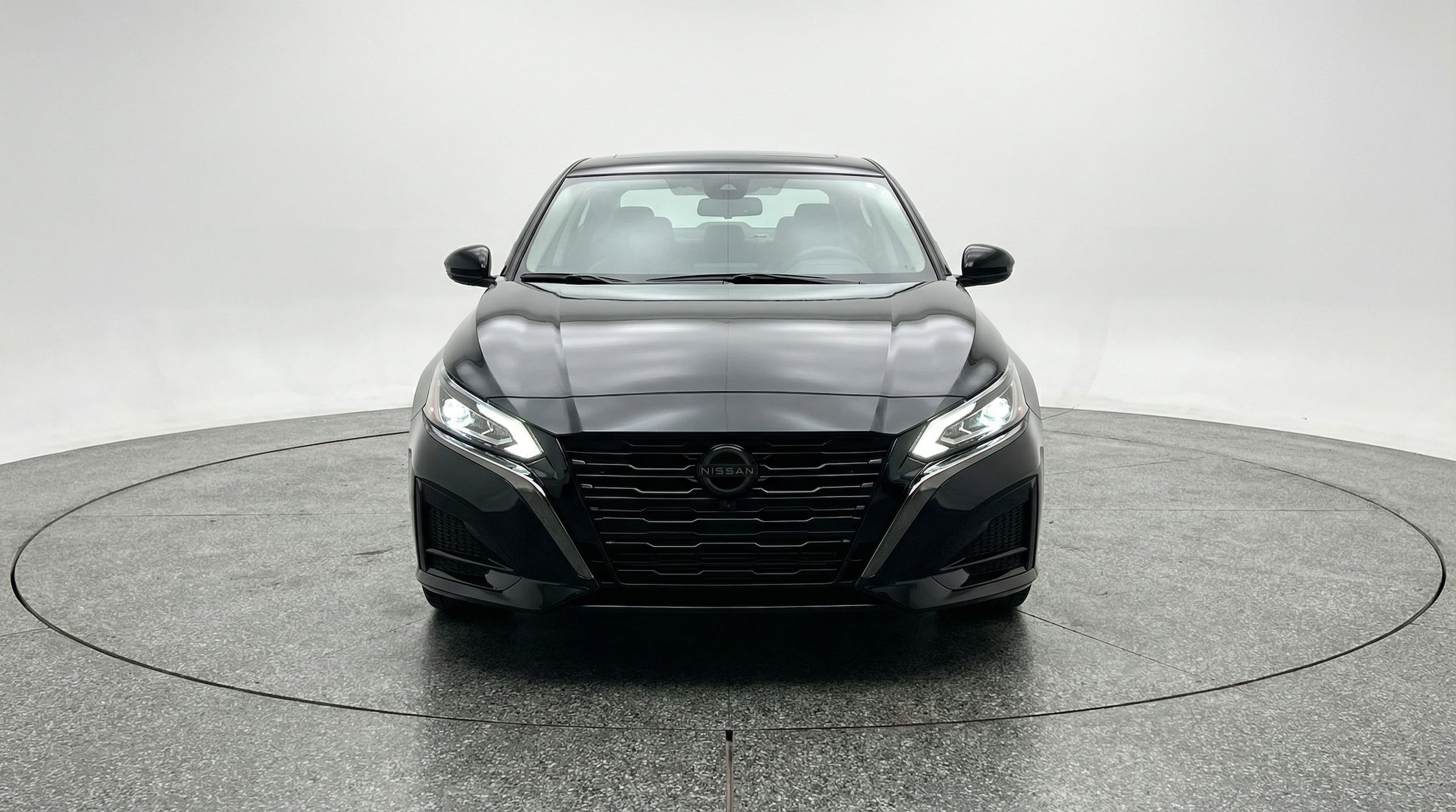 Thumbnail: 2025 Nissan Altima - 2