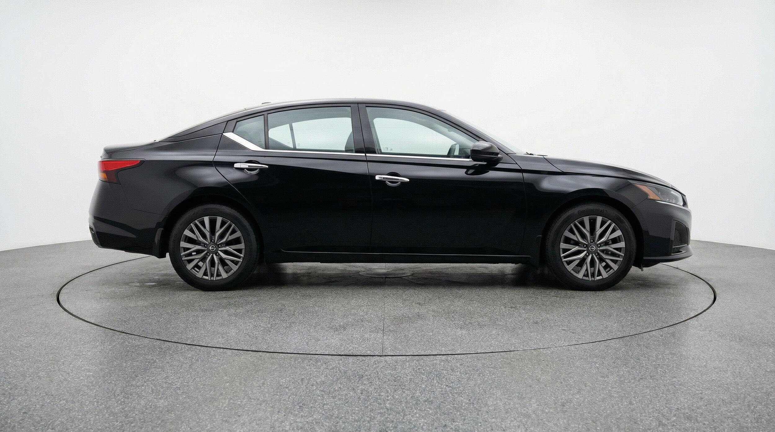 Thumbnail: 2025 Nissan Altima - 11