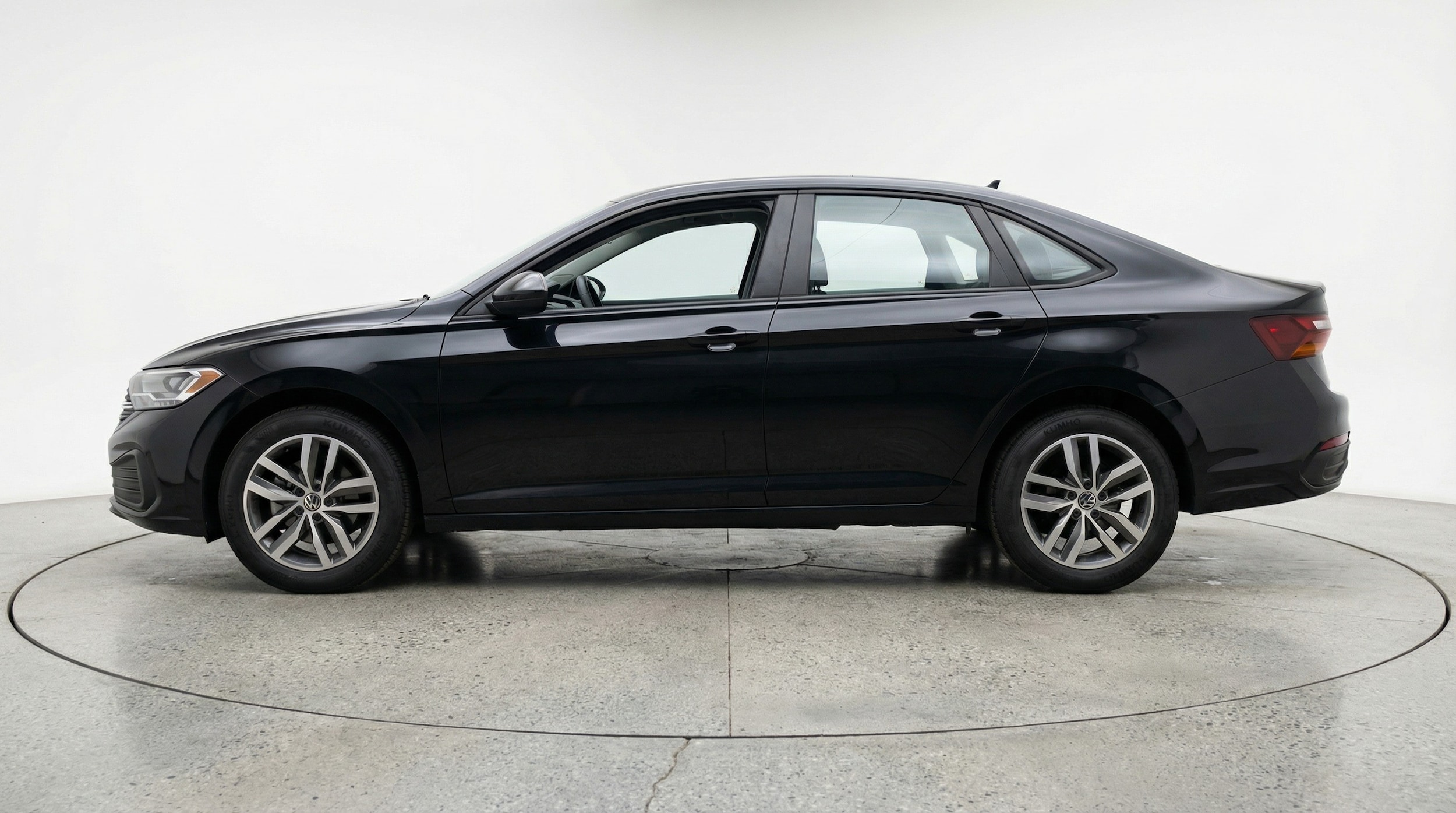 Thumbnail: 2025 Volkswagen Jetta - 4