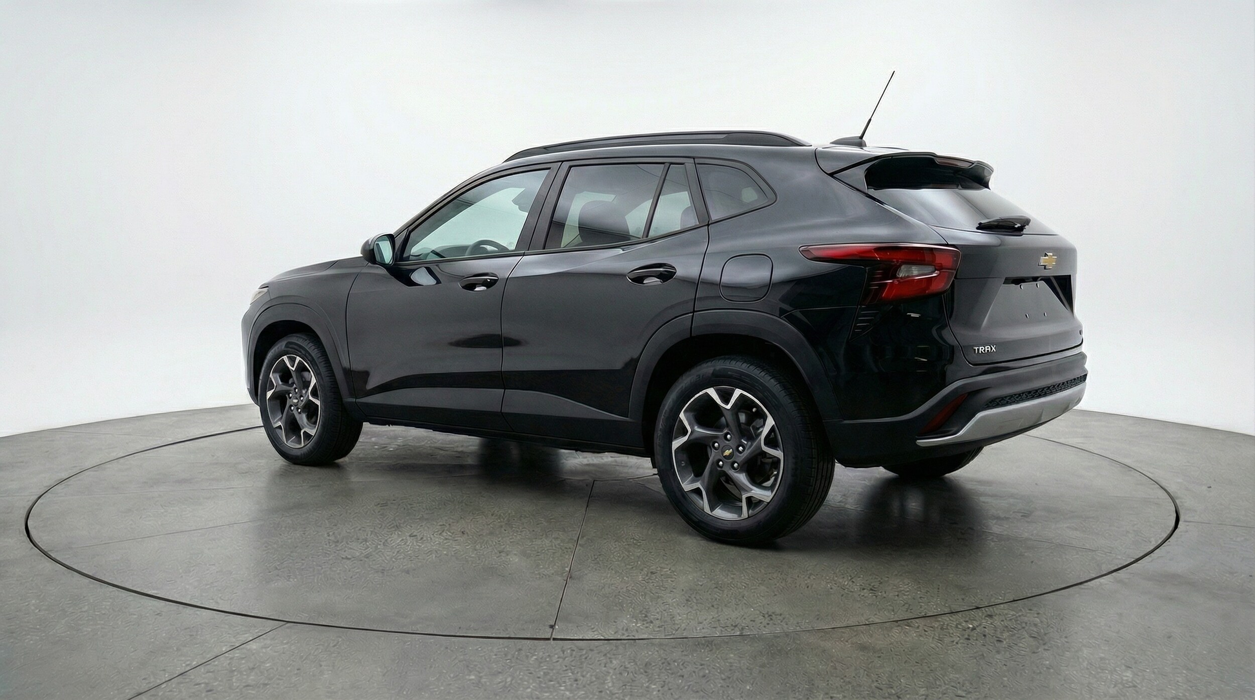 Thumbnail: 2025 Chevrolet Trax - 5