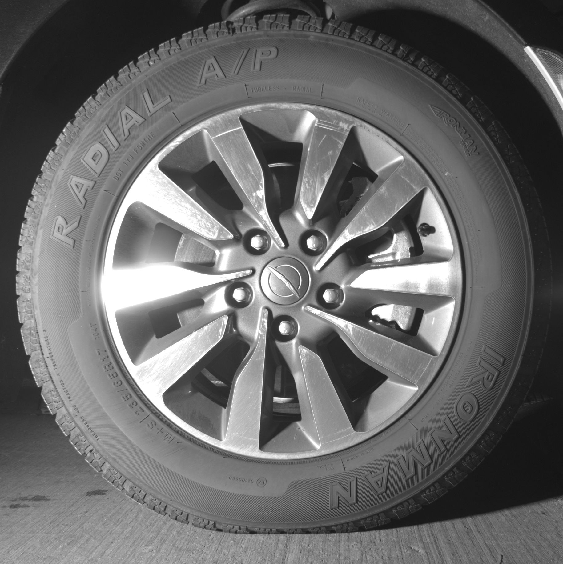 Thumbnail: 2023 Chrysler Pacifica - 10