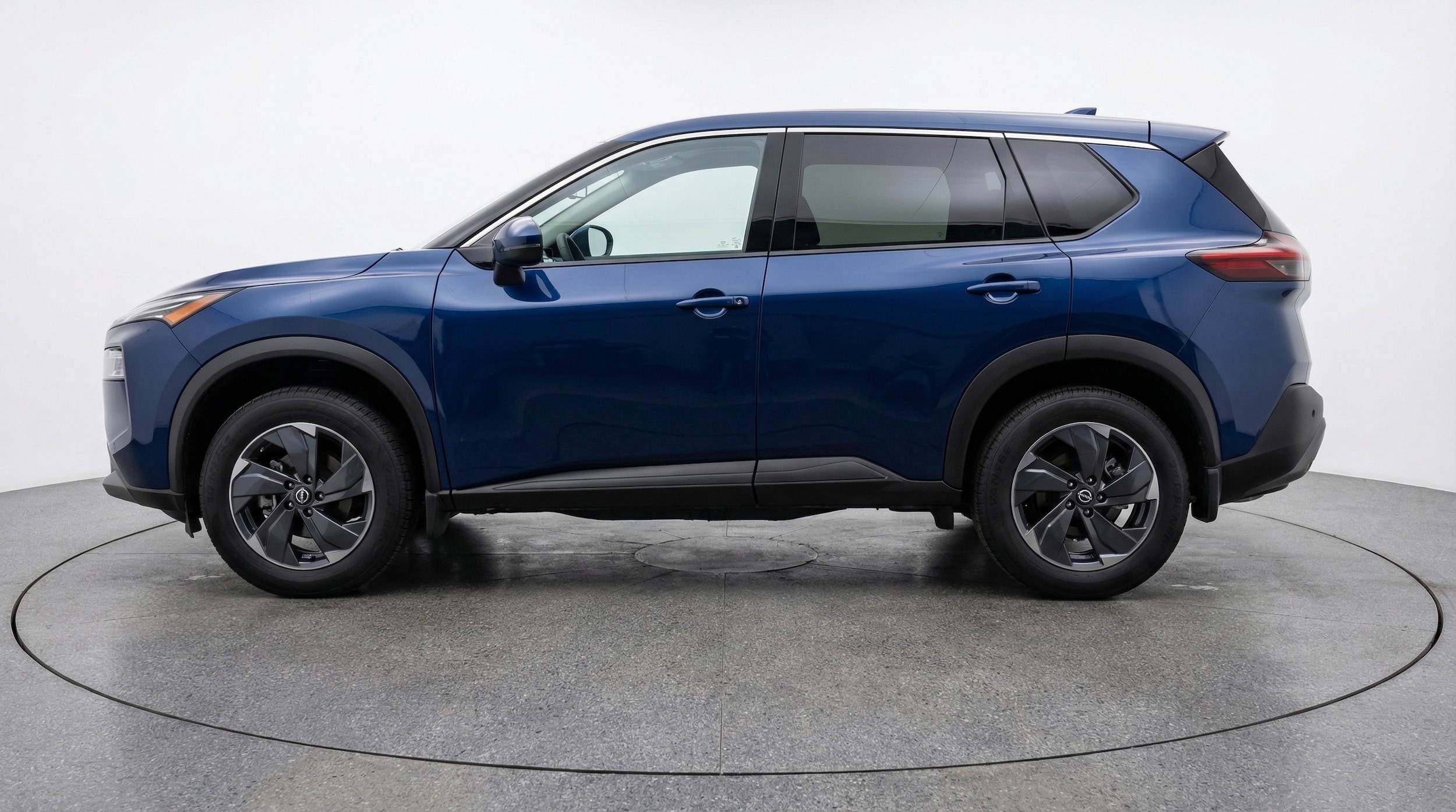 Thumbnail: 2025 Nissan Rogue - 4