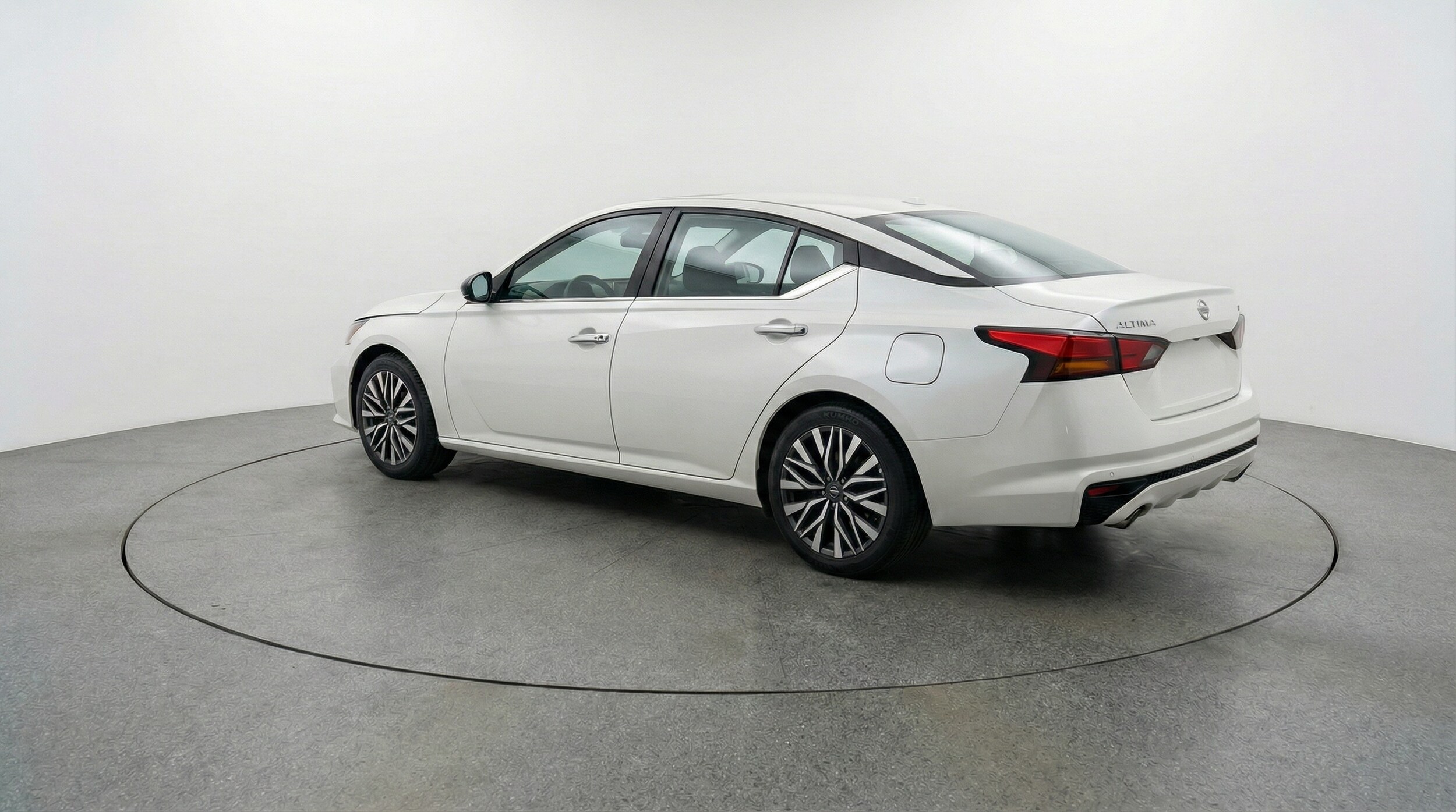 Thumbnail: 2025 Nissan Altima - 5