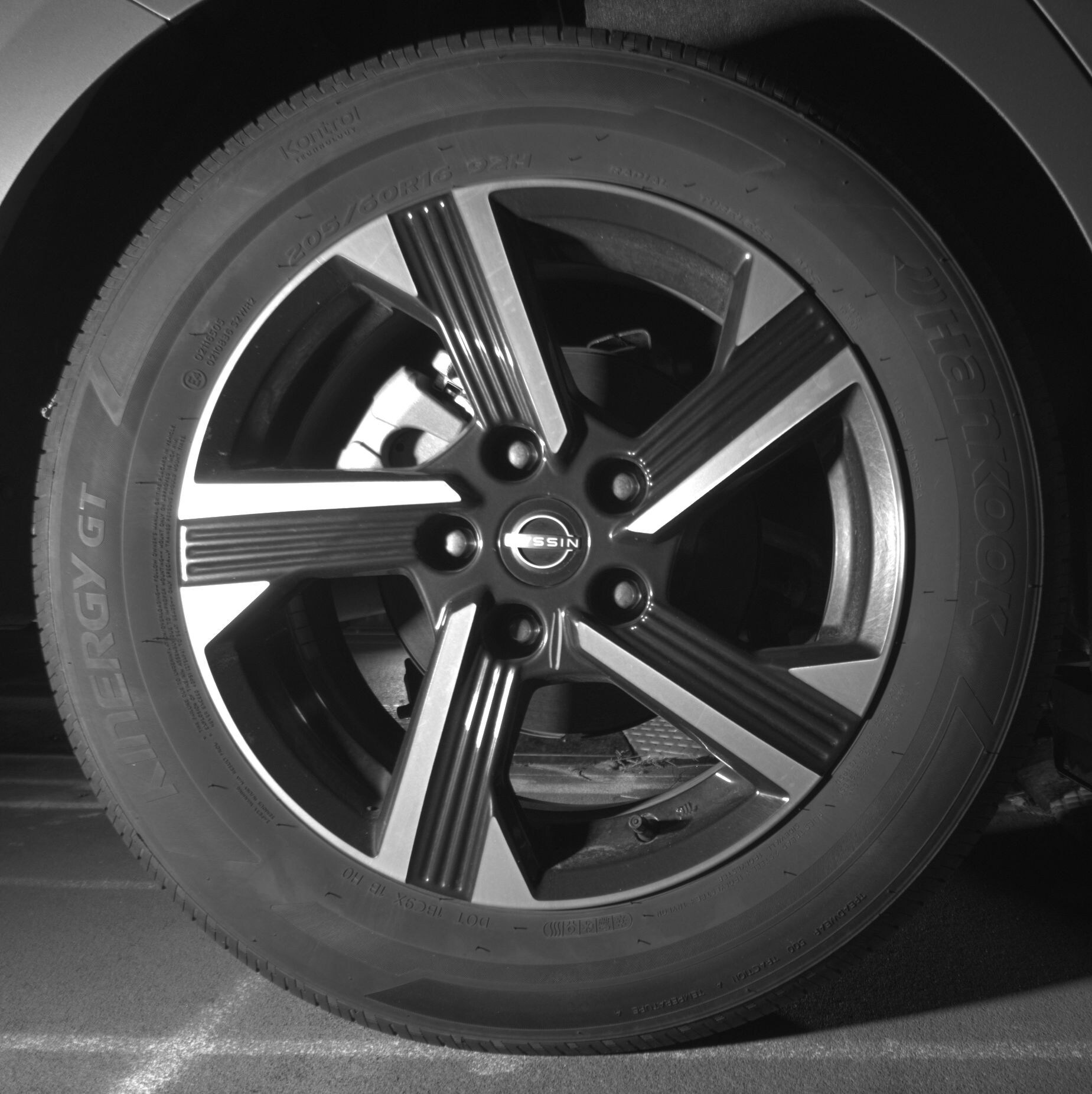 Thumbnail: 2025 Nissan Sentra - 12