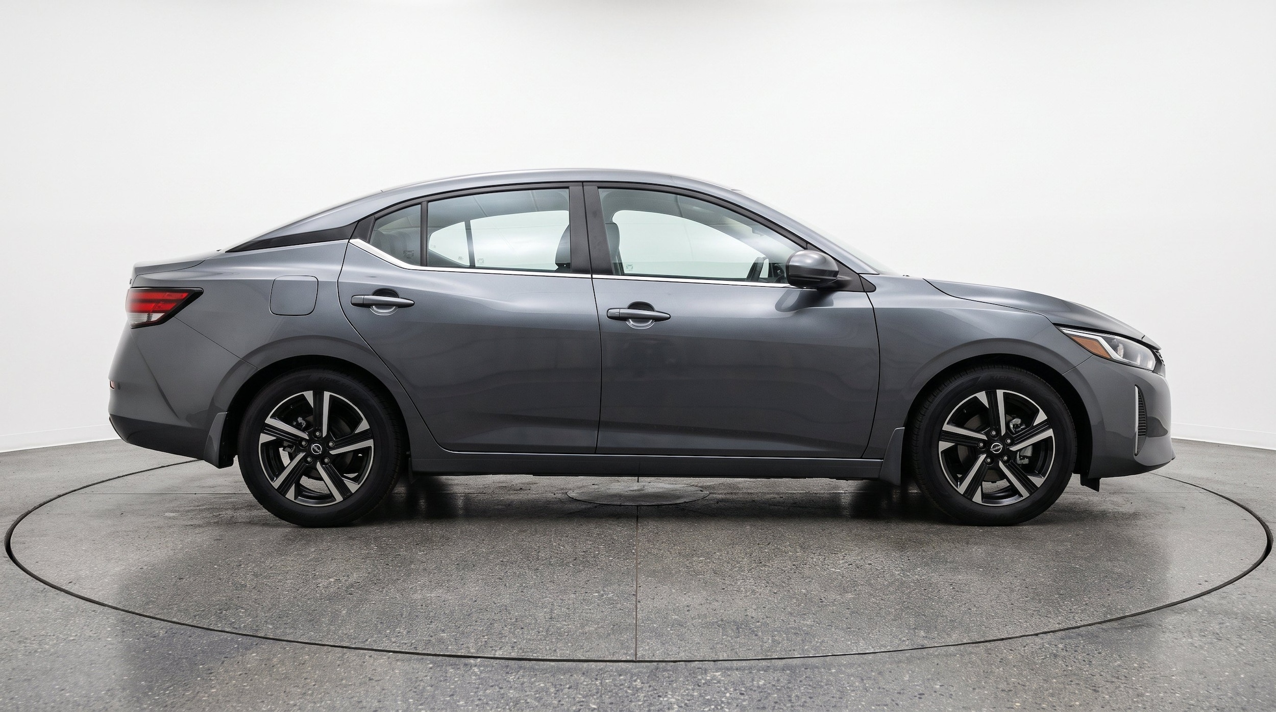 Thumbnail: 2025 Nissan Sentra - 11