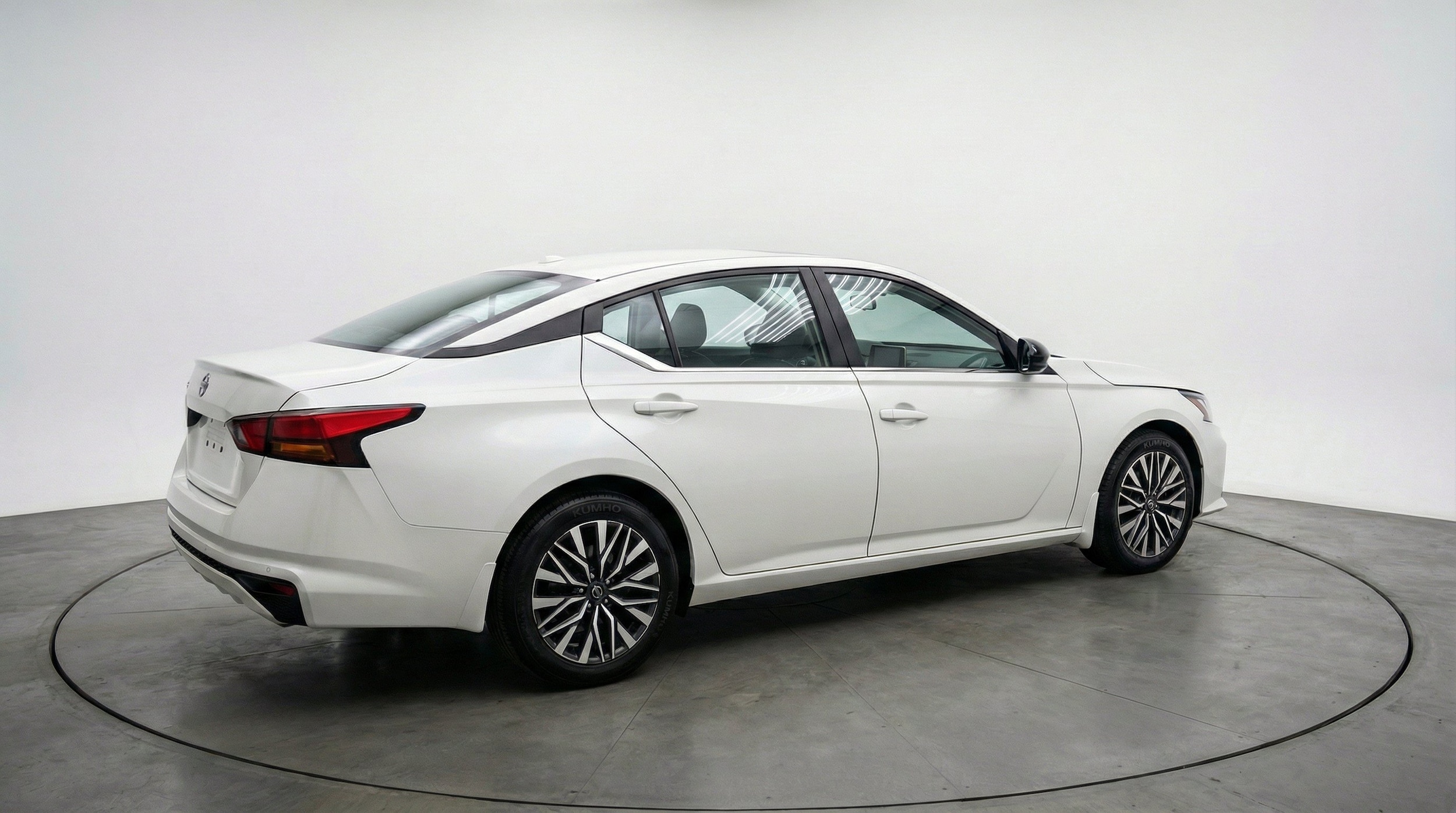 Thumbnail: 2025 Nissan Altima - 9