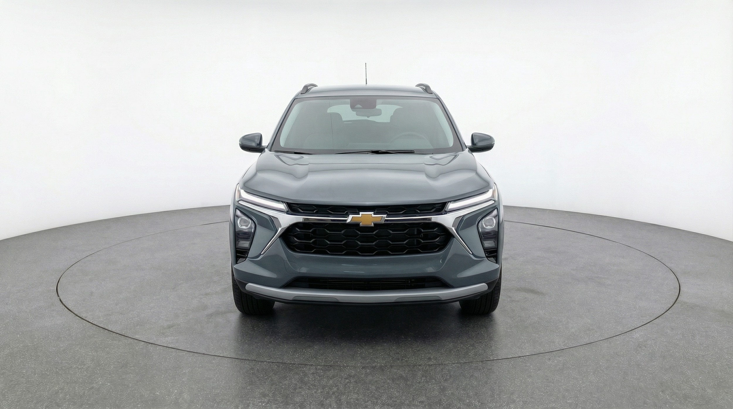 Thumbnail: 2025 Chevrolet Trax - 2