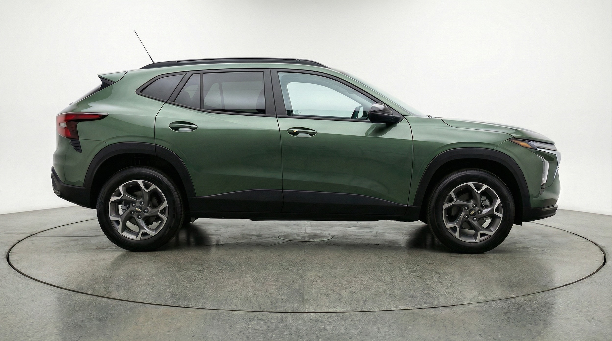 Thumbnail: 2025 Chevrolet Trax - 8