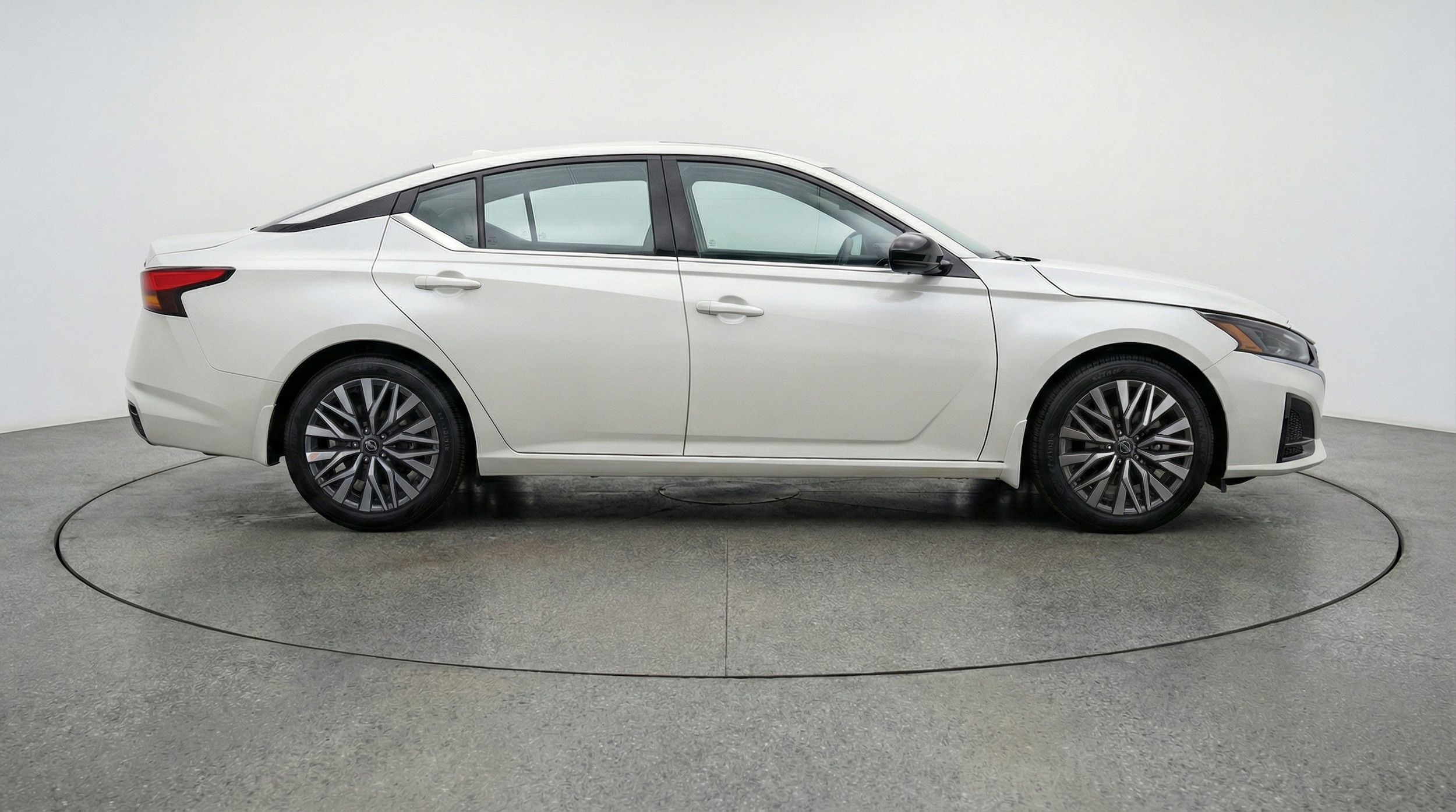 Thumbnail: 2025 Nissan Altima - 8