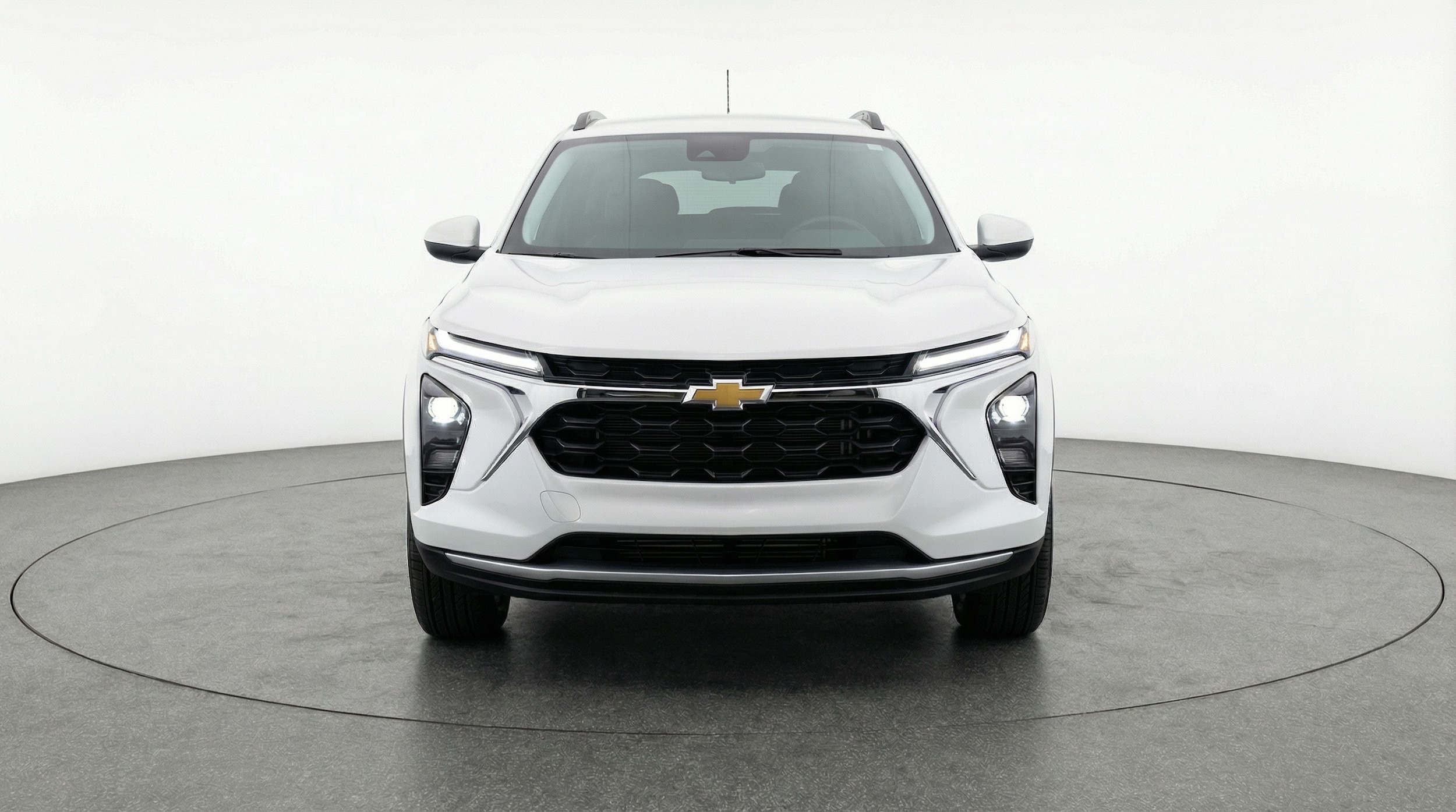 Thumbnail: 2025 Chevrolet Trax - 2