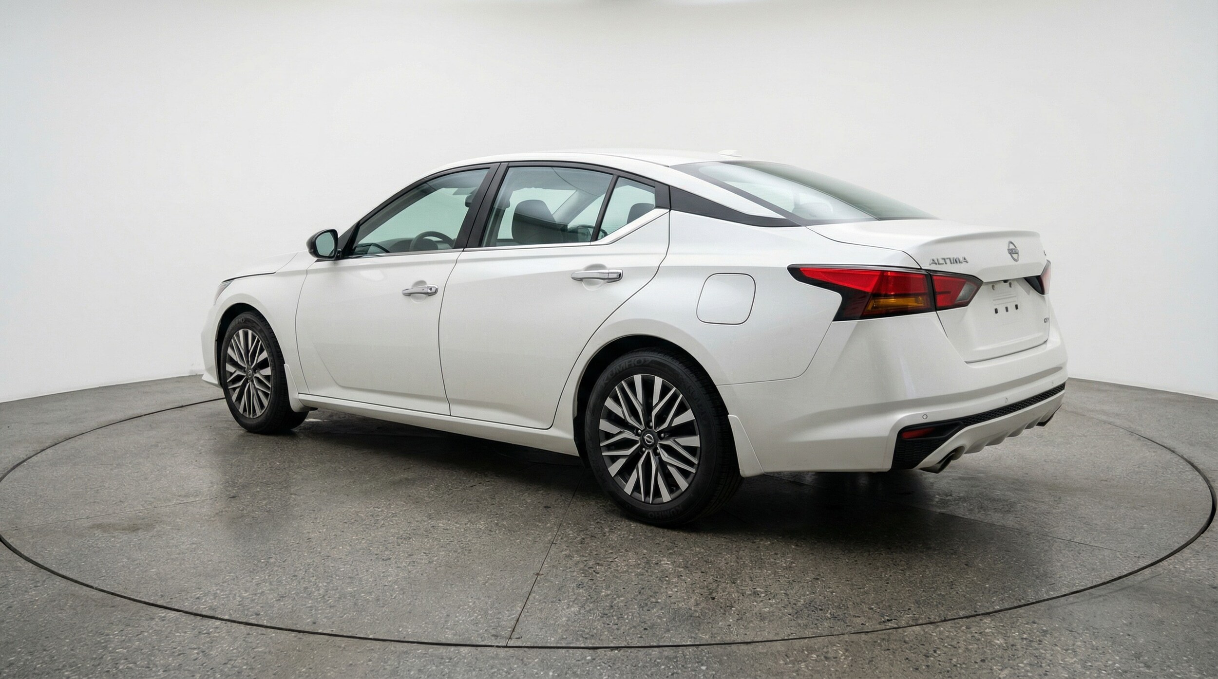 Thumbnail: 2025 Nissan Altima - 5