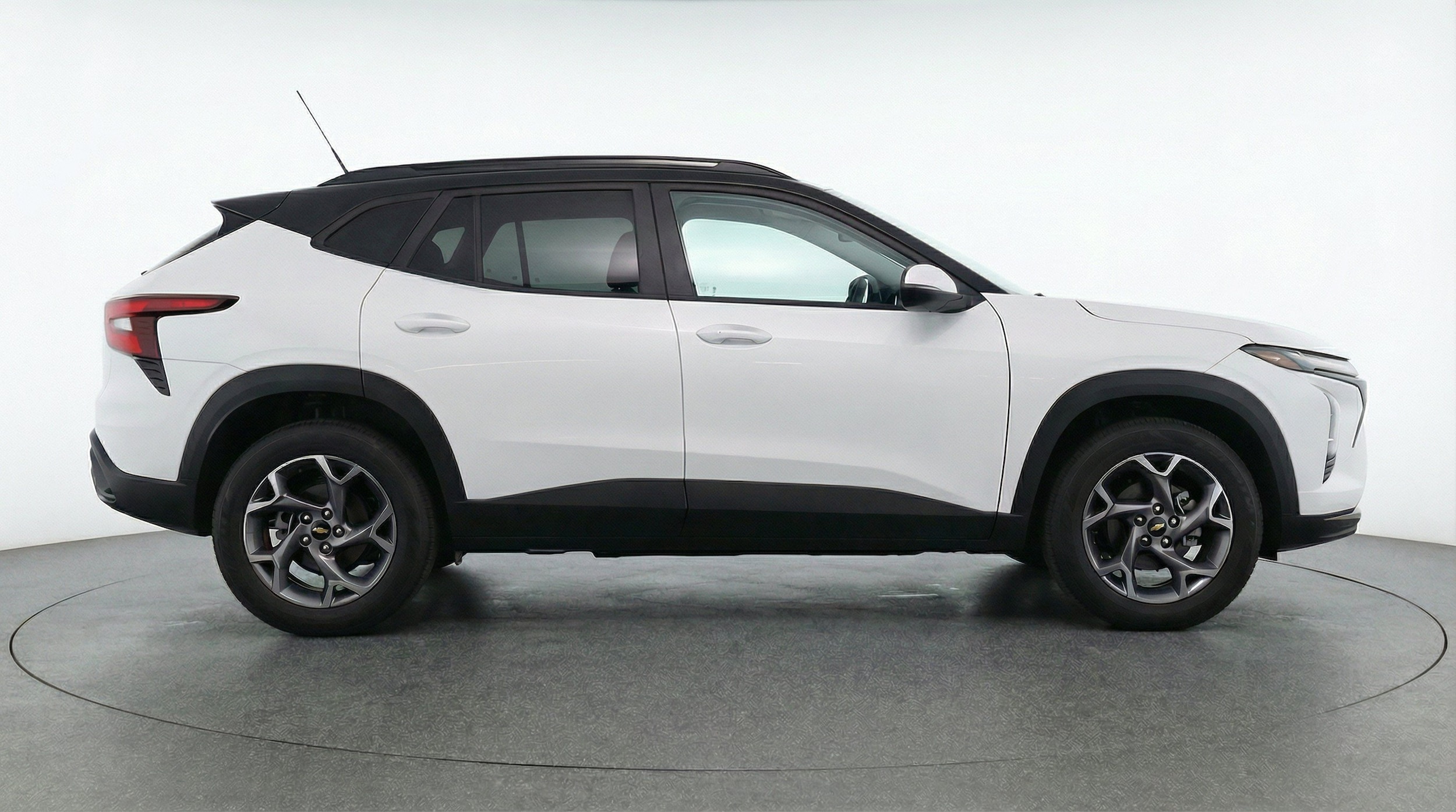 Thumbnail: 2025 Chevrolet Trax - 11