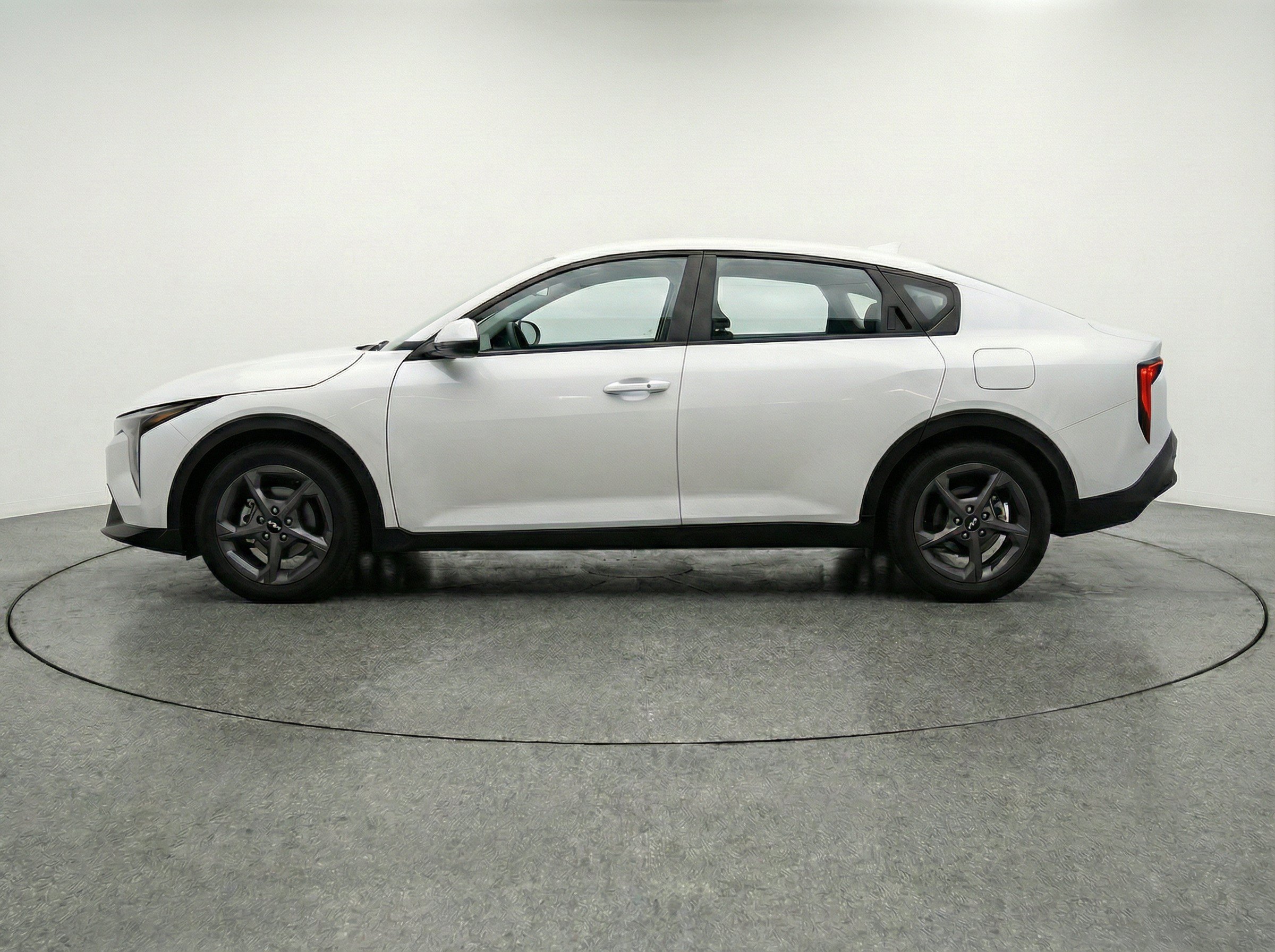 Thumbnail: 2025 Kia K4 - 5