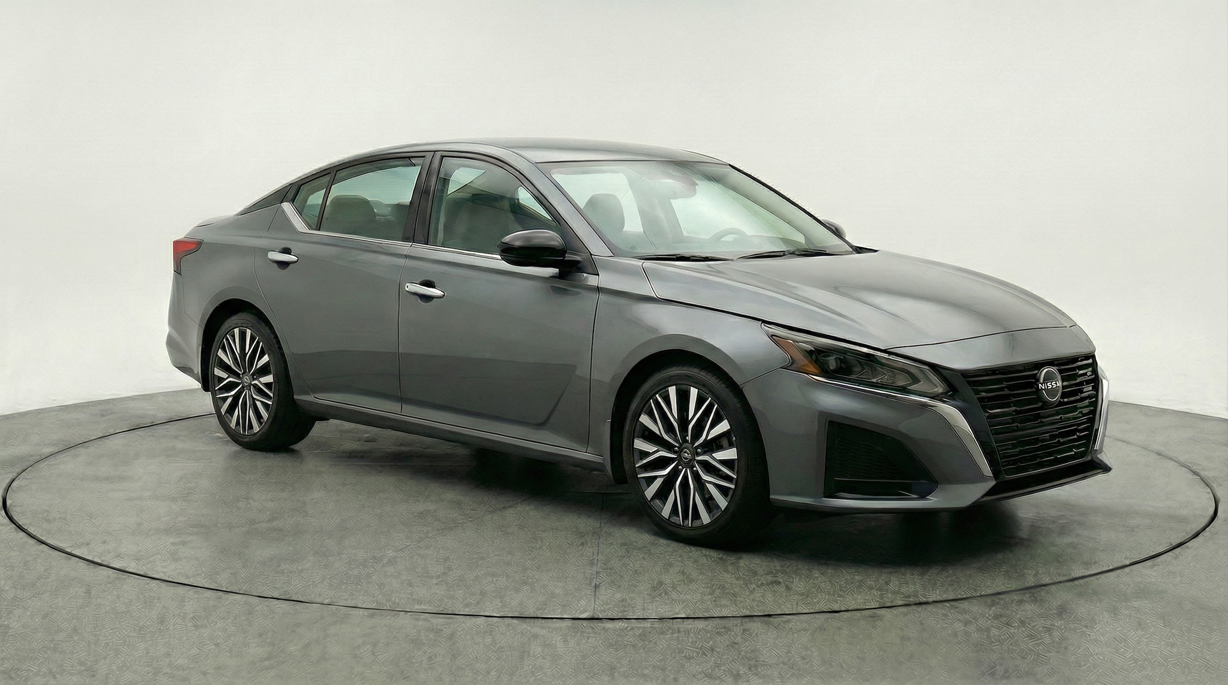 Thumbnail: 2025 Nissan Altima - 1