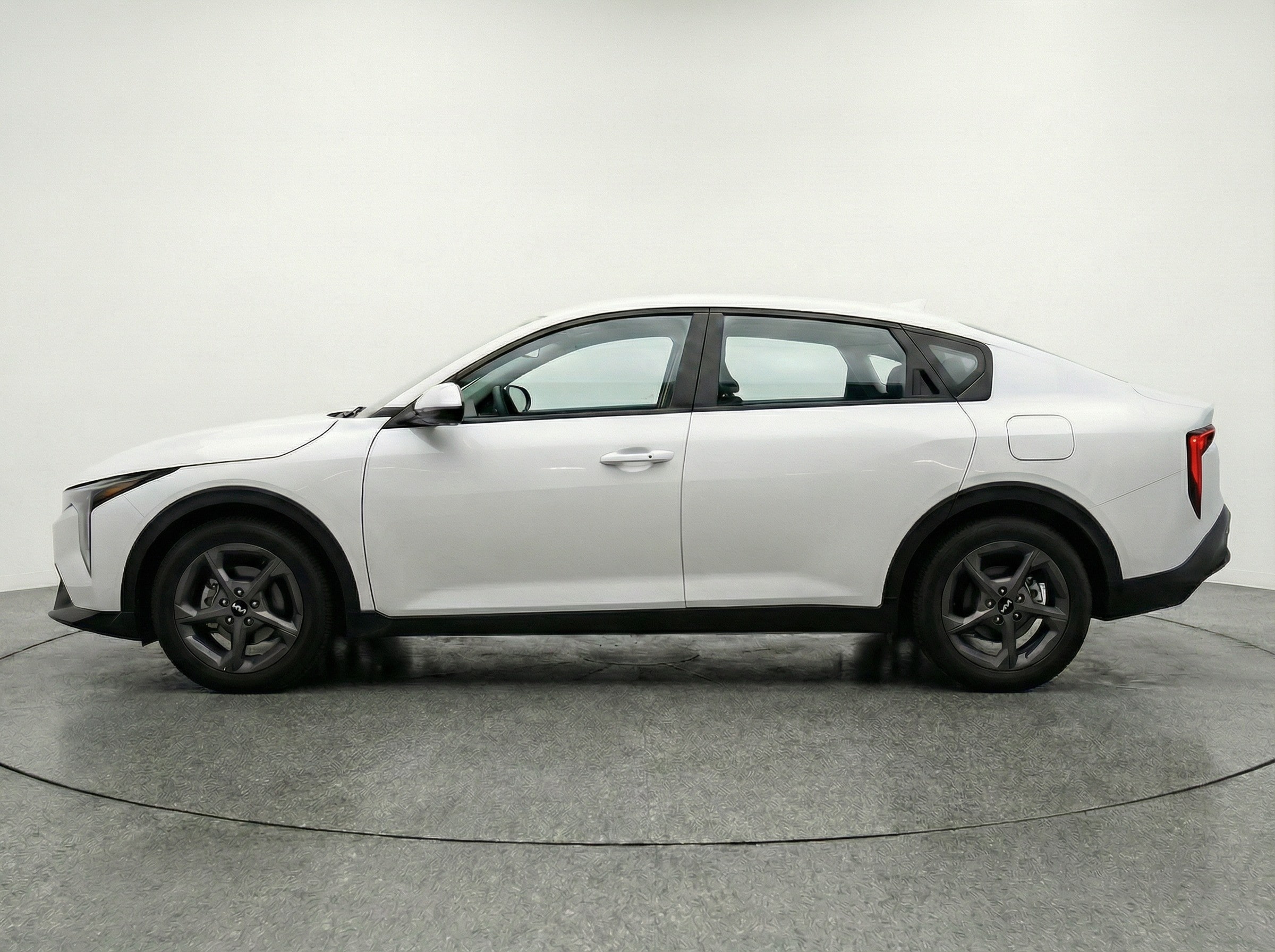 Thumbnail: 2025 Kia K4 - 4