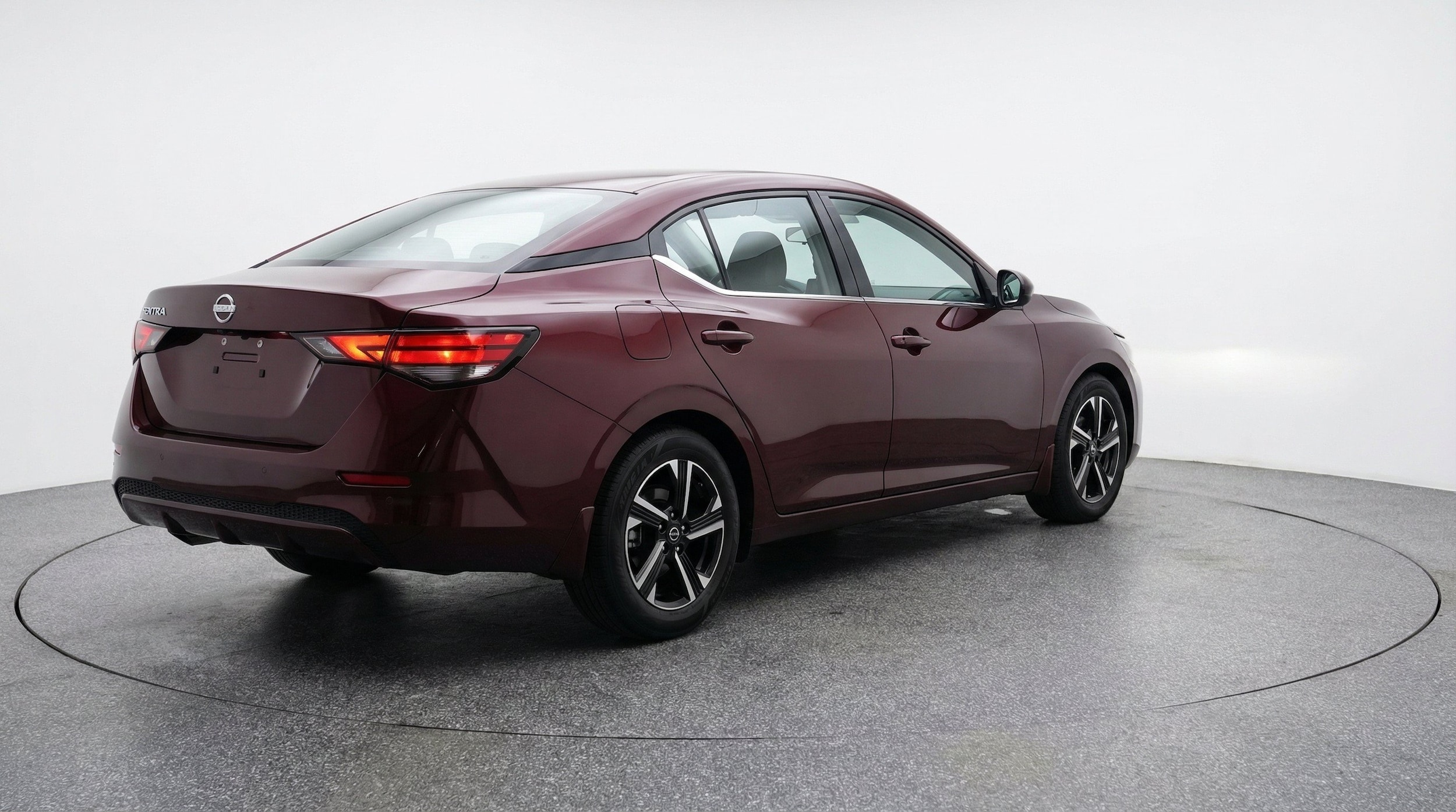 Thumbnail: 2025 Nissan Sentra - 9