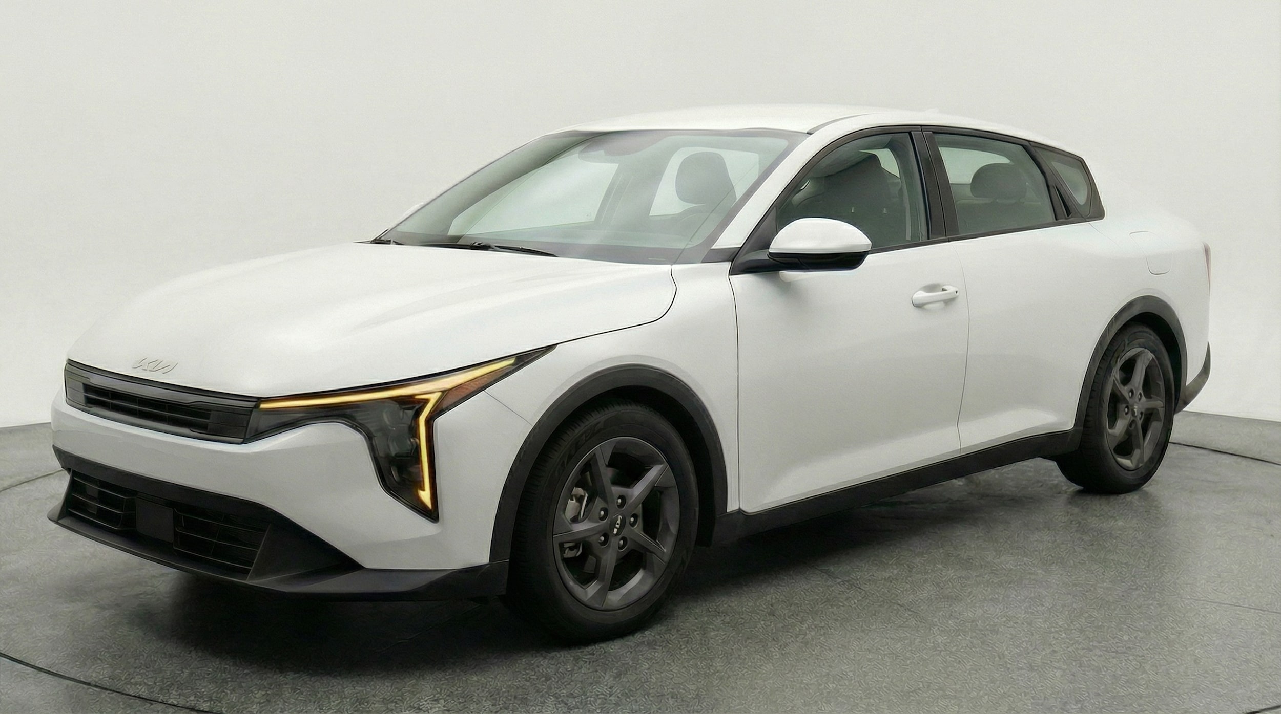 Thumbnail: 2025 Kia K4 - 3