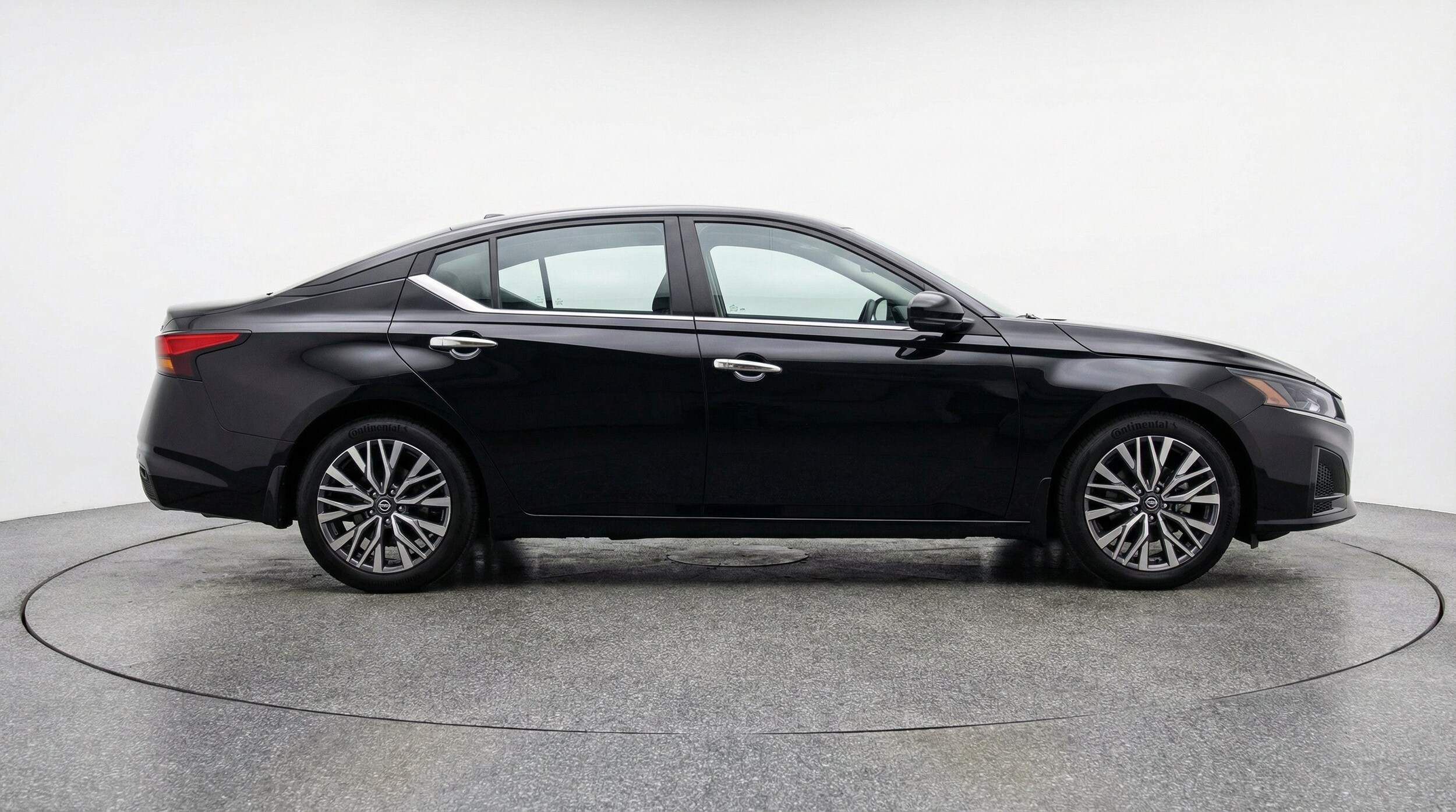 Thumbnail: 2025 Nissan Altima - 11