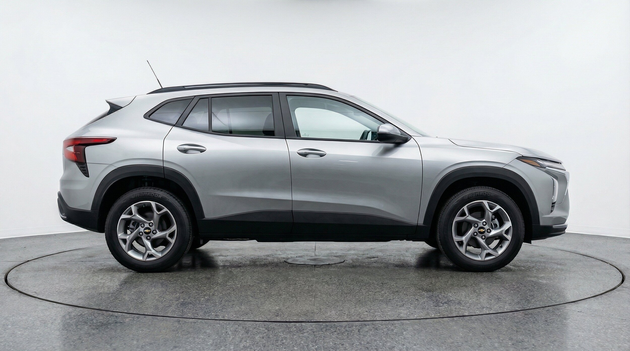 Thumbnail: 2025 Chevrolet Trax - 11