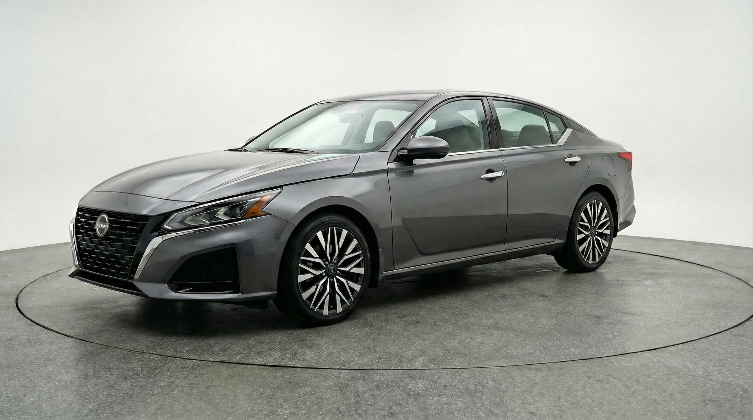 Thumbnail: 2025 Nissan Altima - 3