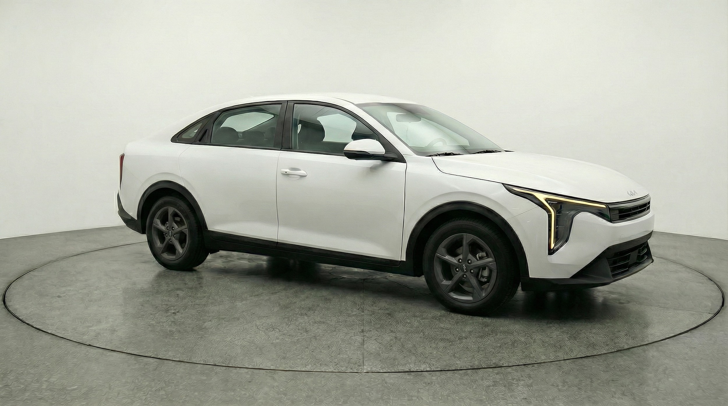 Thumbnail: 2025 Kia K4 - 1