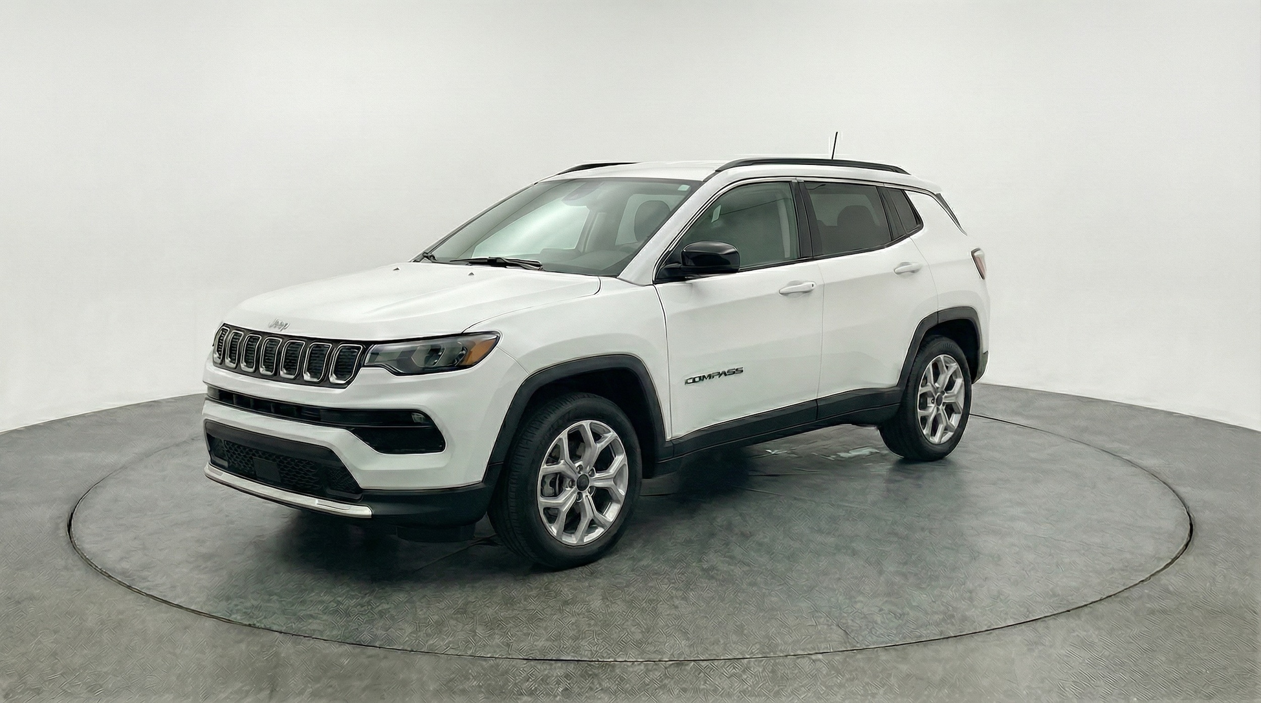 Thumbnail: 2025 Jeep Compass - 3