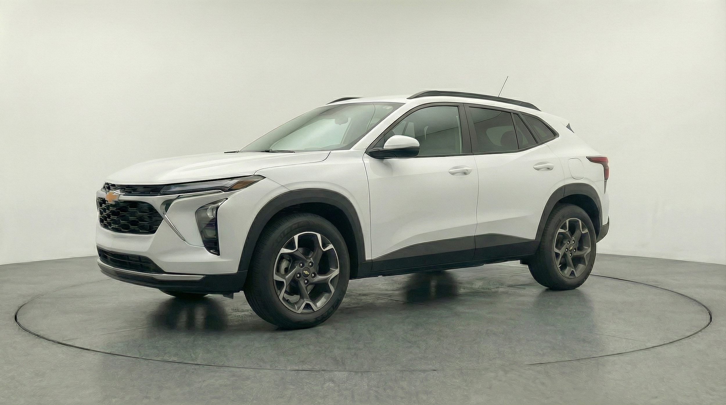 Thumbnail: 2025 Chevrolet Trax - 3