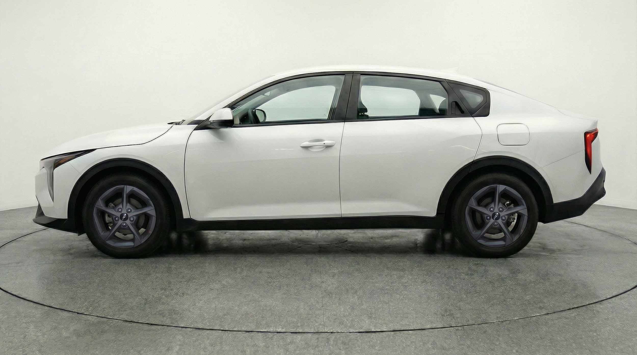 Thumbnail: 2025 Kia K4 - 4