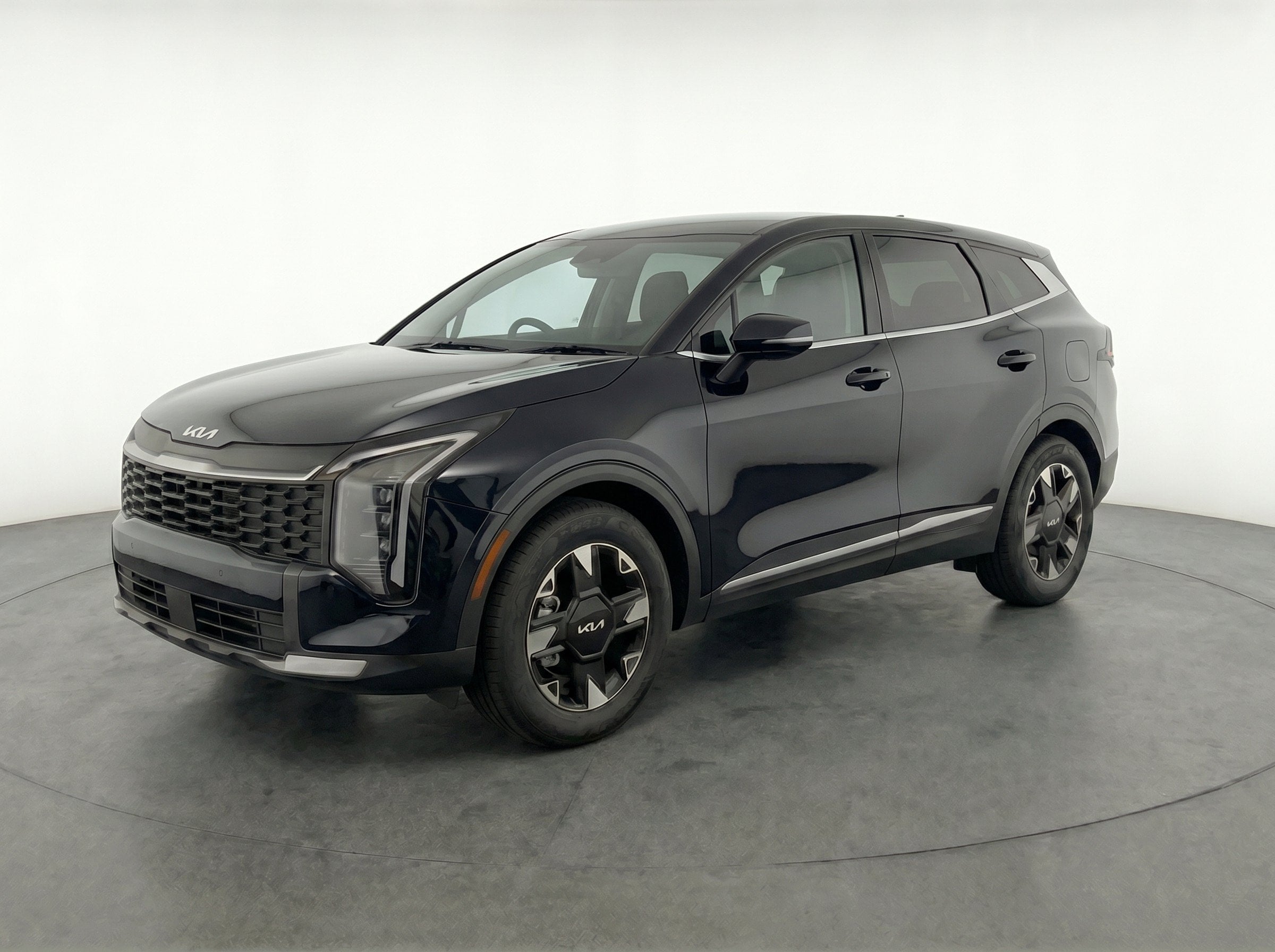 Thumbnail: 2026 Kia Sportage - 3